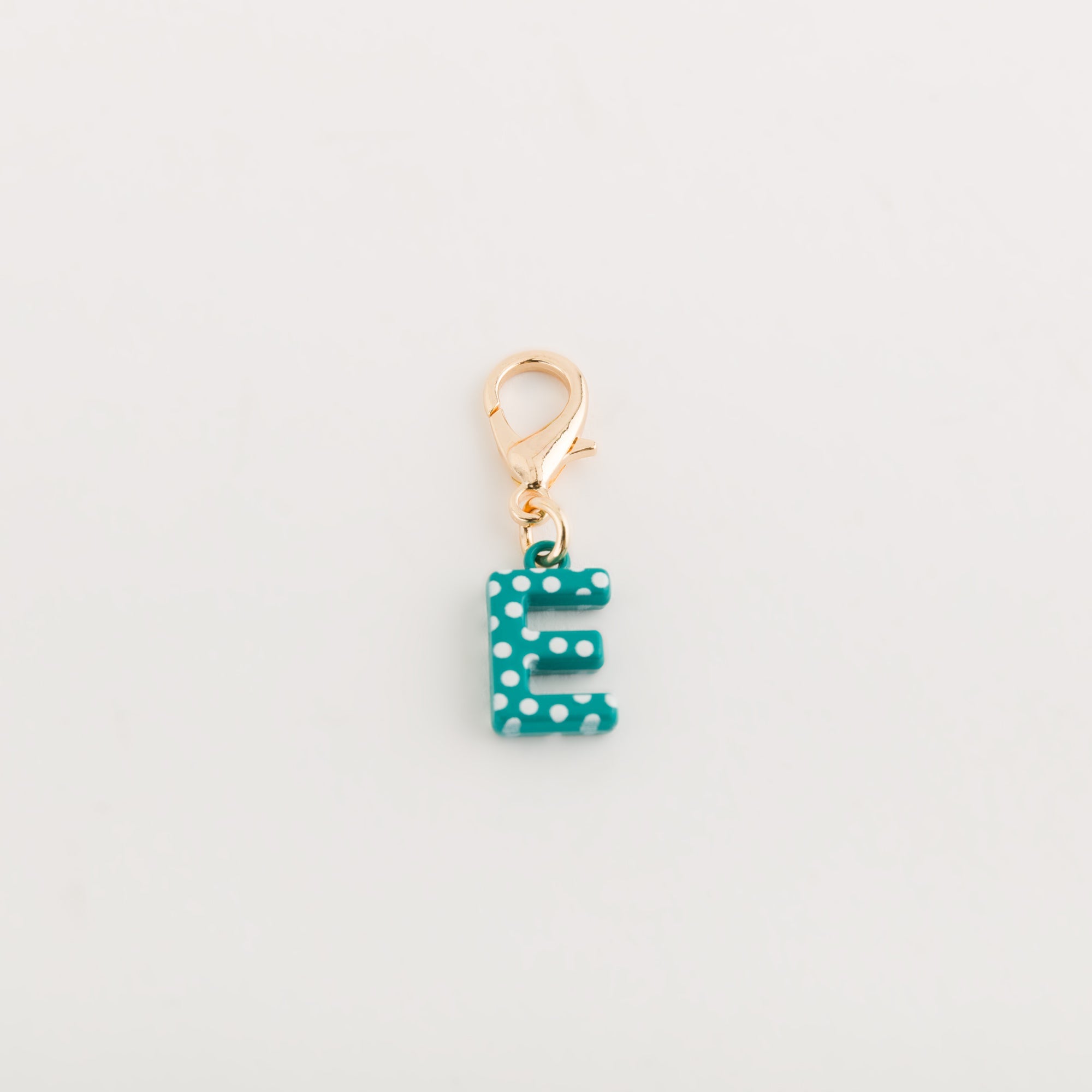 Carpisa Hrvatska – Poa letters - Women's Charm – AAD47505446 – Image 1