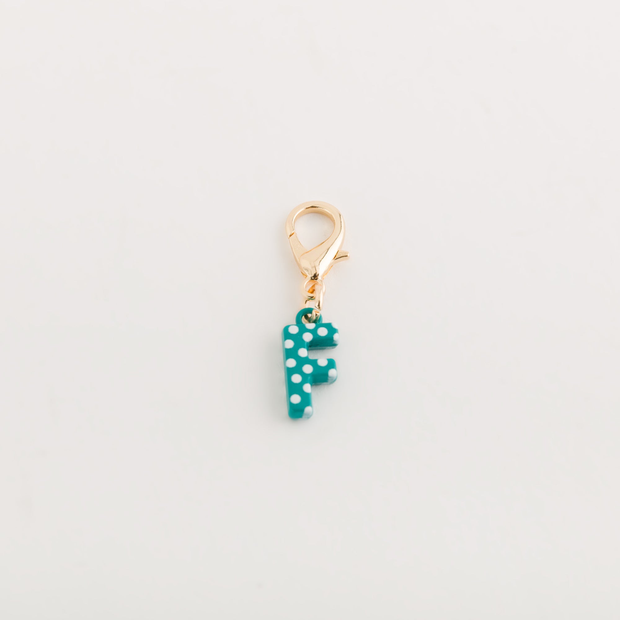 Carpisa Hrvatska – Poa letters - Women's Charm – AAD47506446 – Image 1
