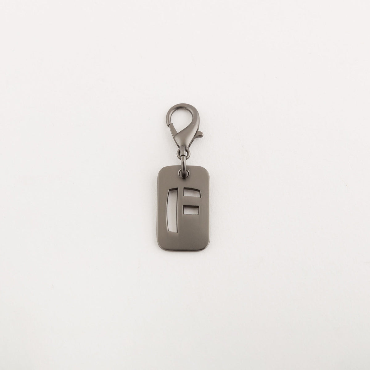 Carpisa Hrvatska – Milo pendant go - Charm – Gunmetal – AAD79406546 – Image 1