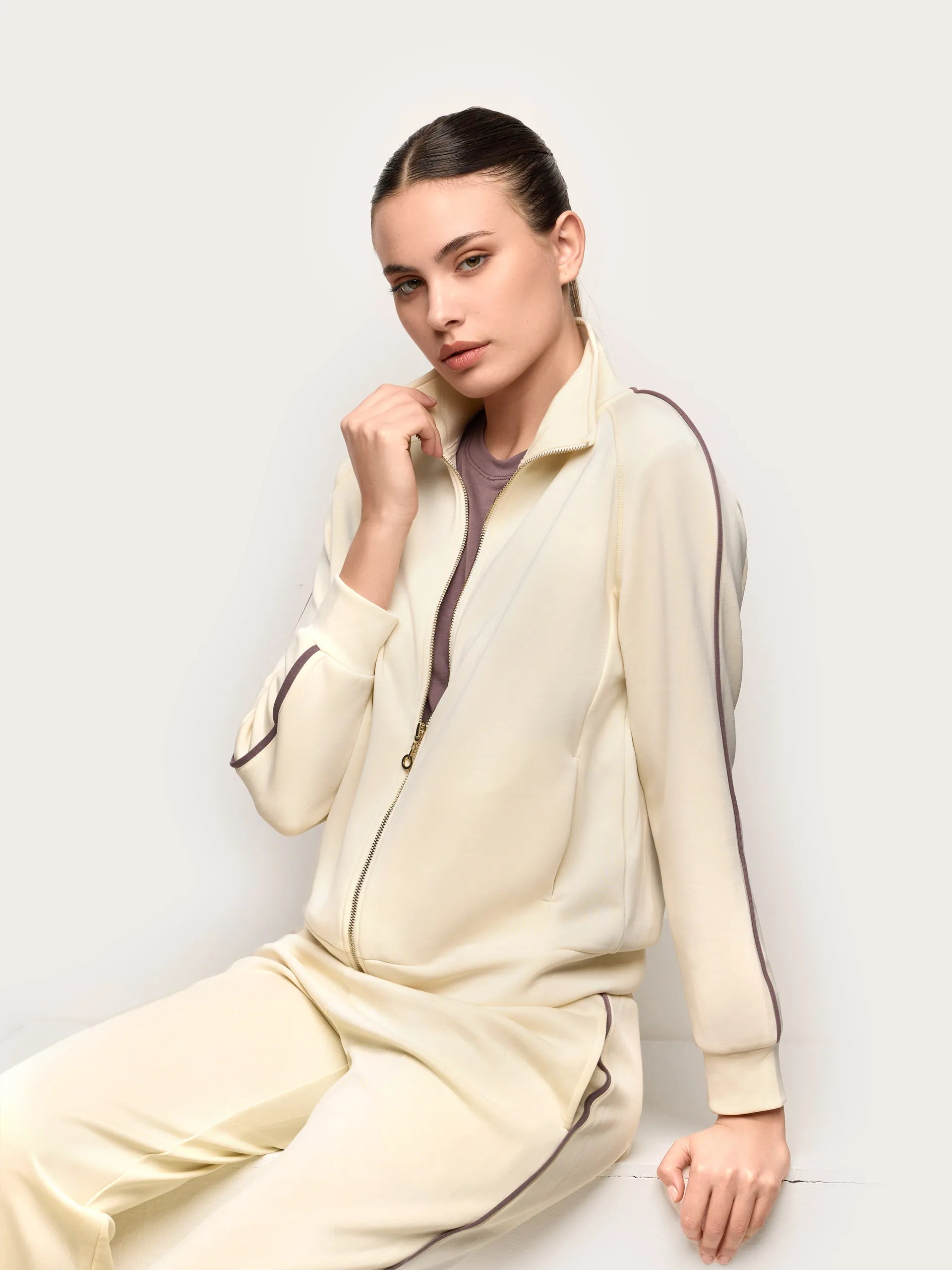 Yamamay Croatia Sweatshirt | AMAD191004_244_01.jpg