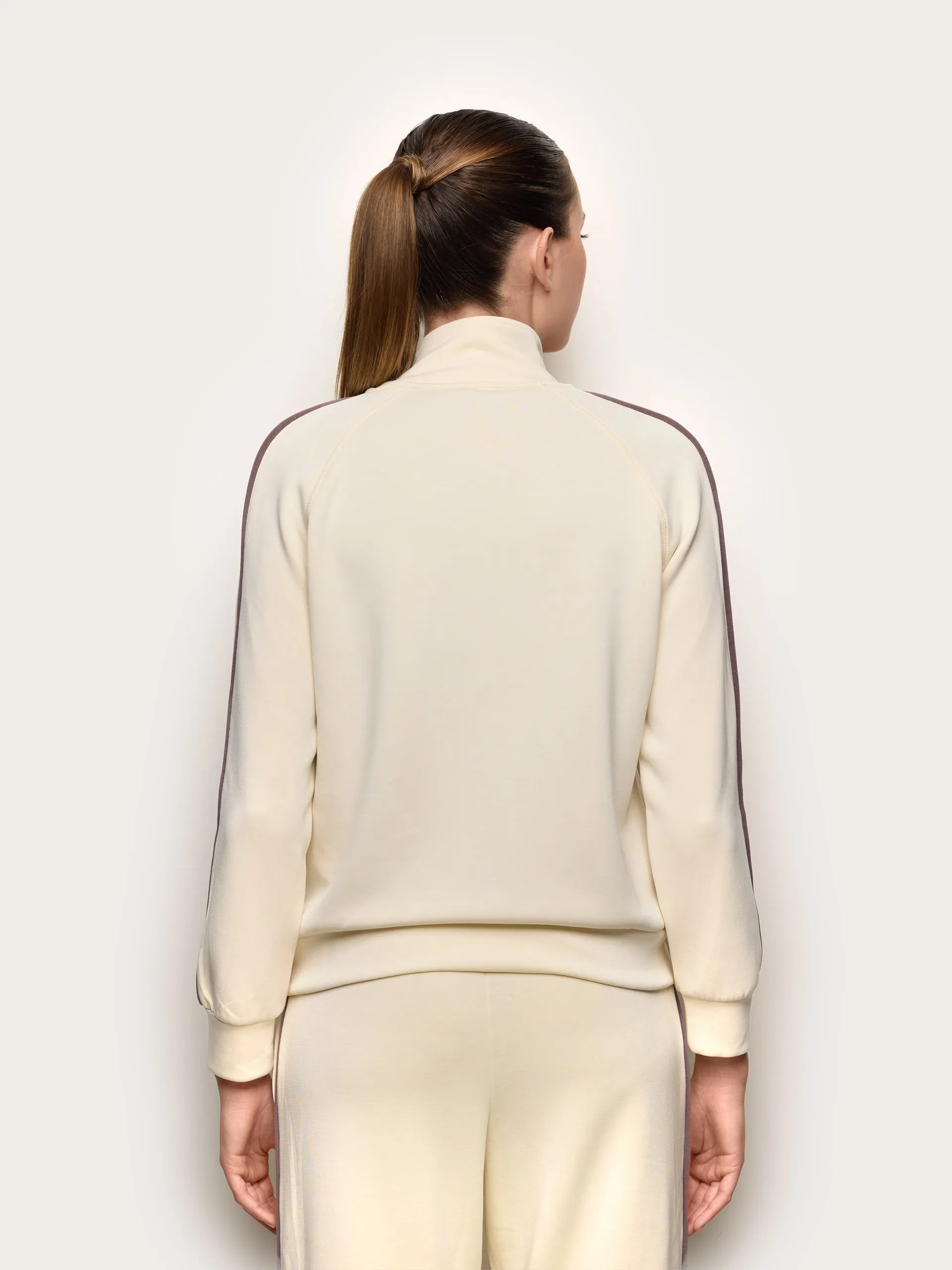 Yamamay Croatia Sweatshirt | AMAD191004_244_04.jpg