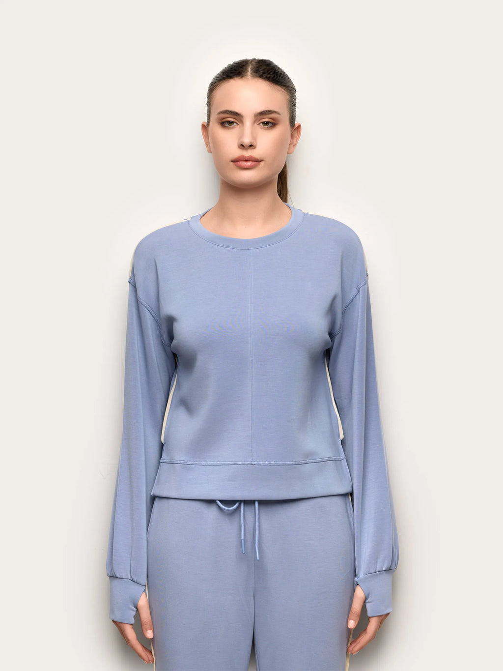 Yamamay Croatia Sweatshirt | AMAD191005_019_02.jpg