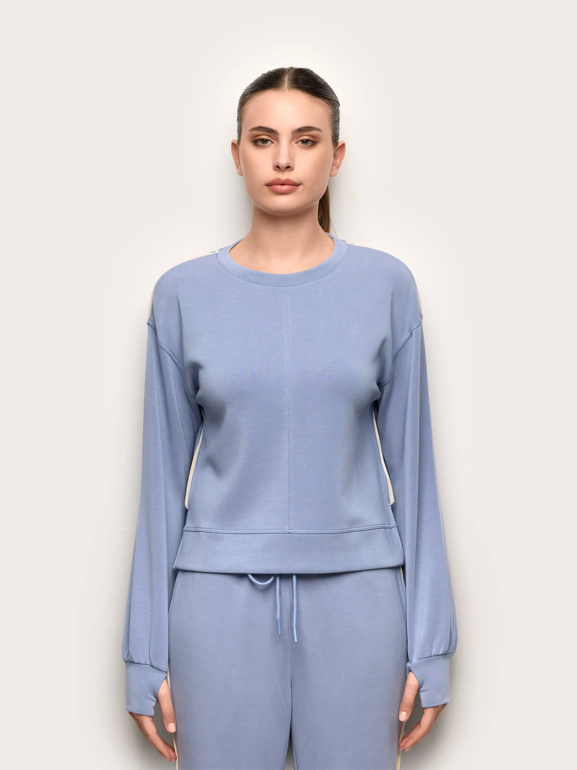 Yamamay Croatia Sweatshirt | AMAD191005_019_02.jpg