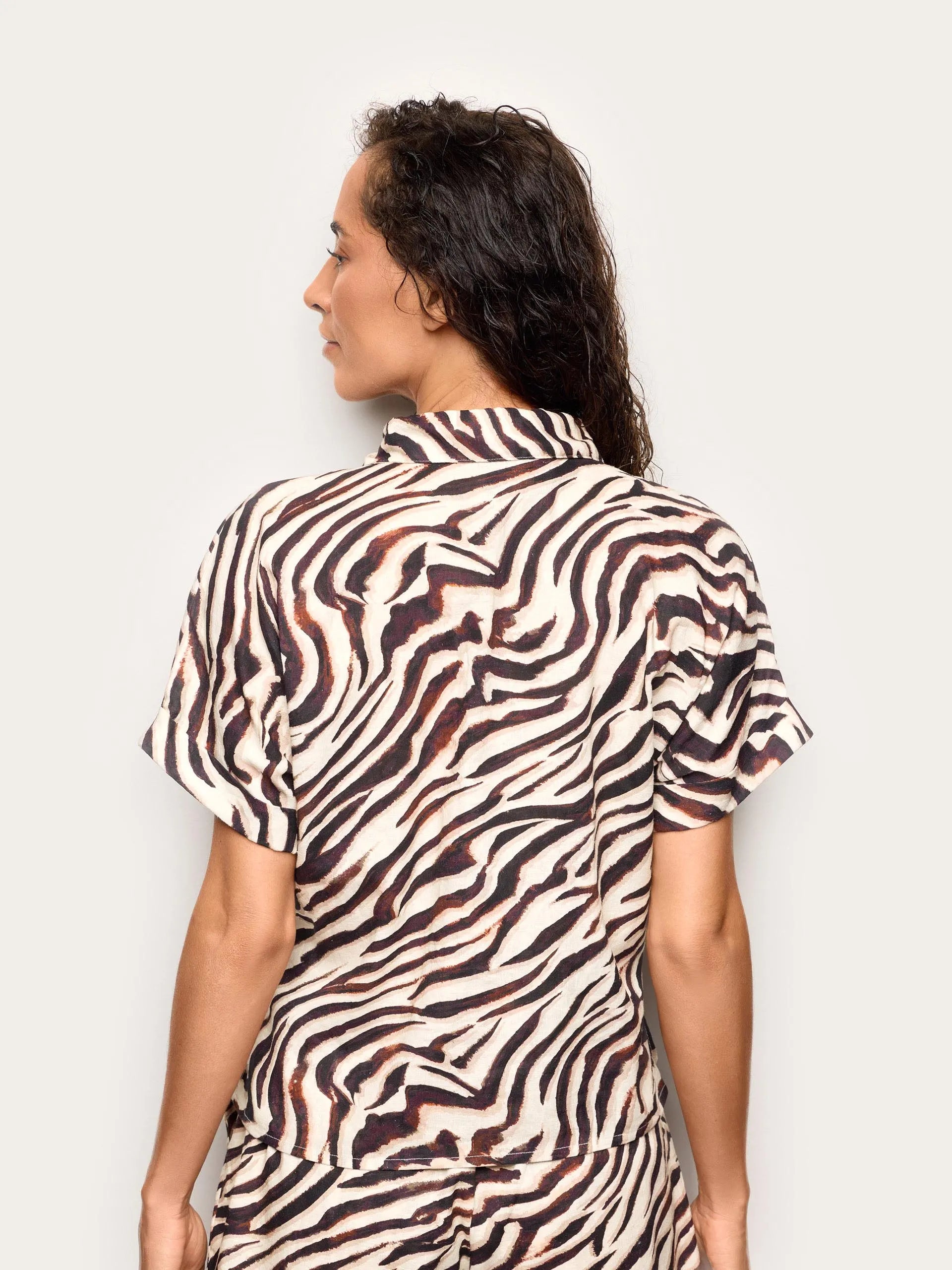 Yamamay Croatia Blouse | AMAD192004_128_04.jpg