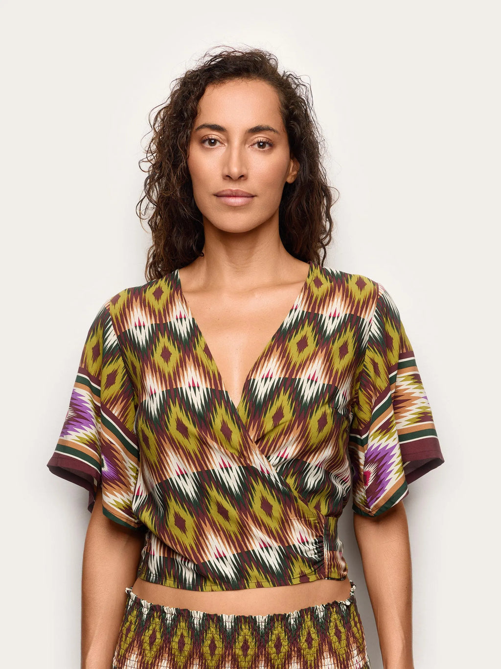 Yamamay Croatia Blouse | AMAD192005_128_02.jpg
