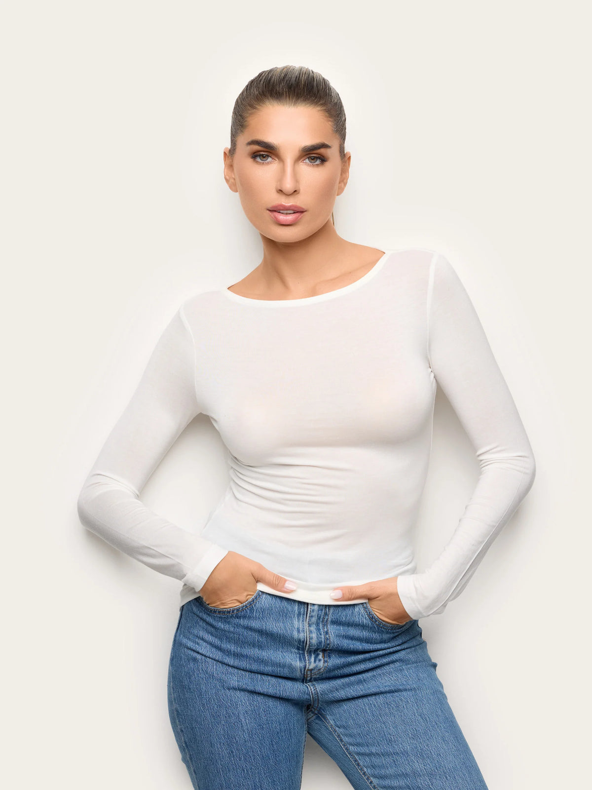 Yamamay Croatia Long-sleeve boat neck T-shirt | AMAD193002096_01_bb1df8e2-d184-47e2-97ac-0003a476b7a2.jpg