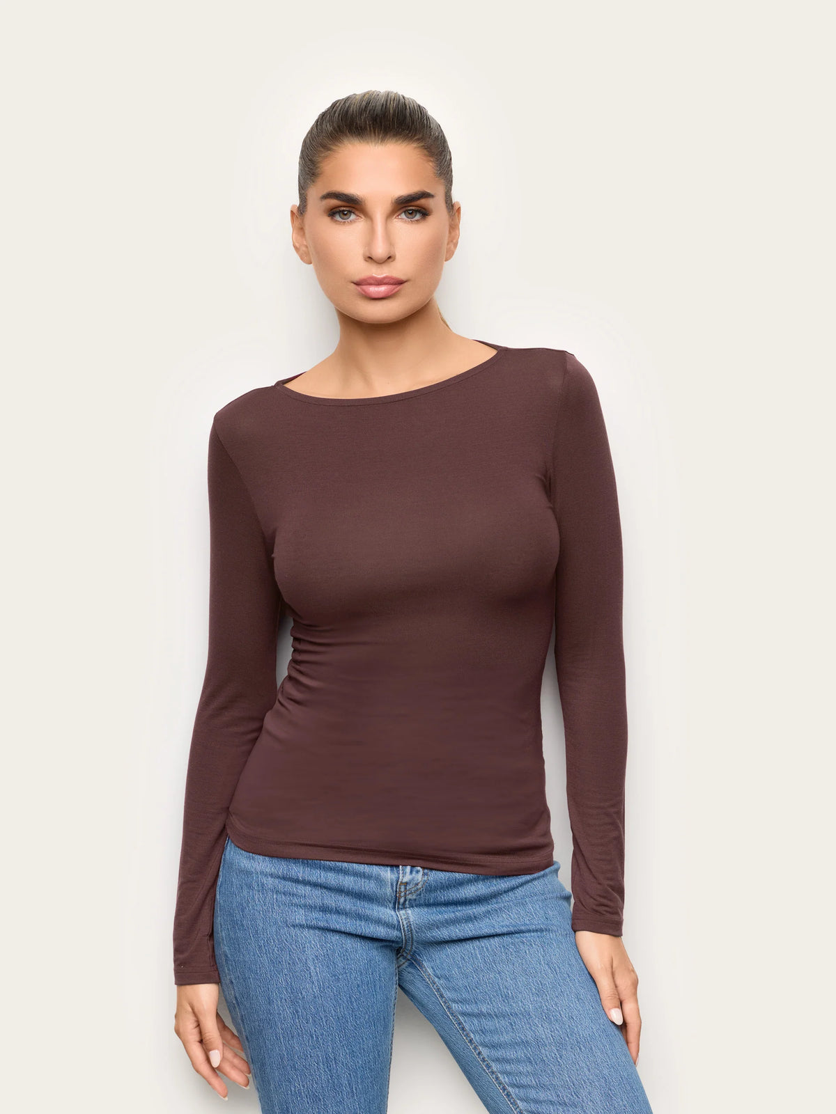 Yamamay Croatia Long-sleeve boat neck T-shirt | AMAD193002770_01_978e609a-a7b0-4a0e-8a56-e6c8fa6ad86e.jpg