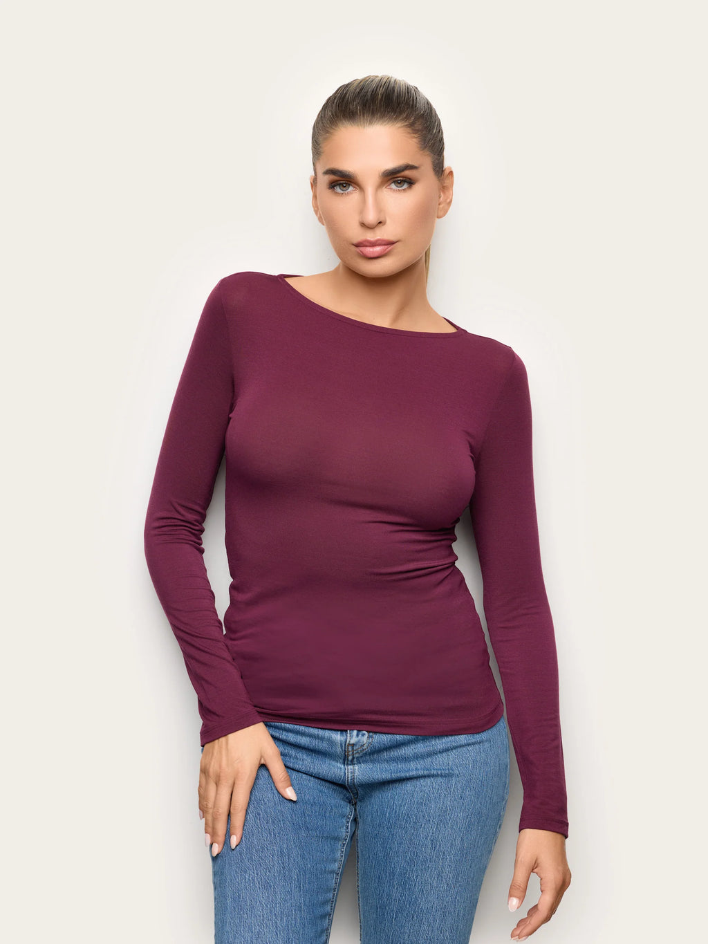 Yamamay Croatia Long-sleeve boat neck T-shirt | AMAD193002837_01_9fb412d4-12b3-4bcd-ac23-4012b52cc263.jpg