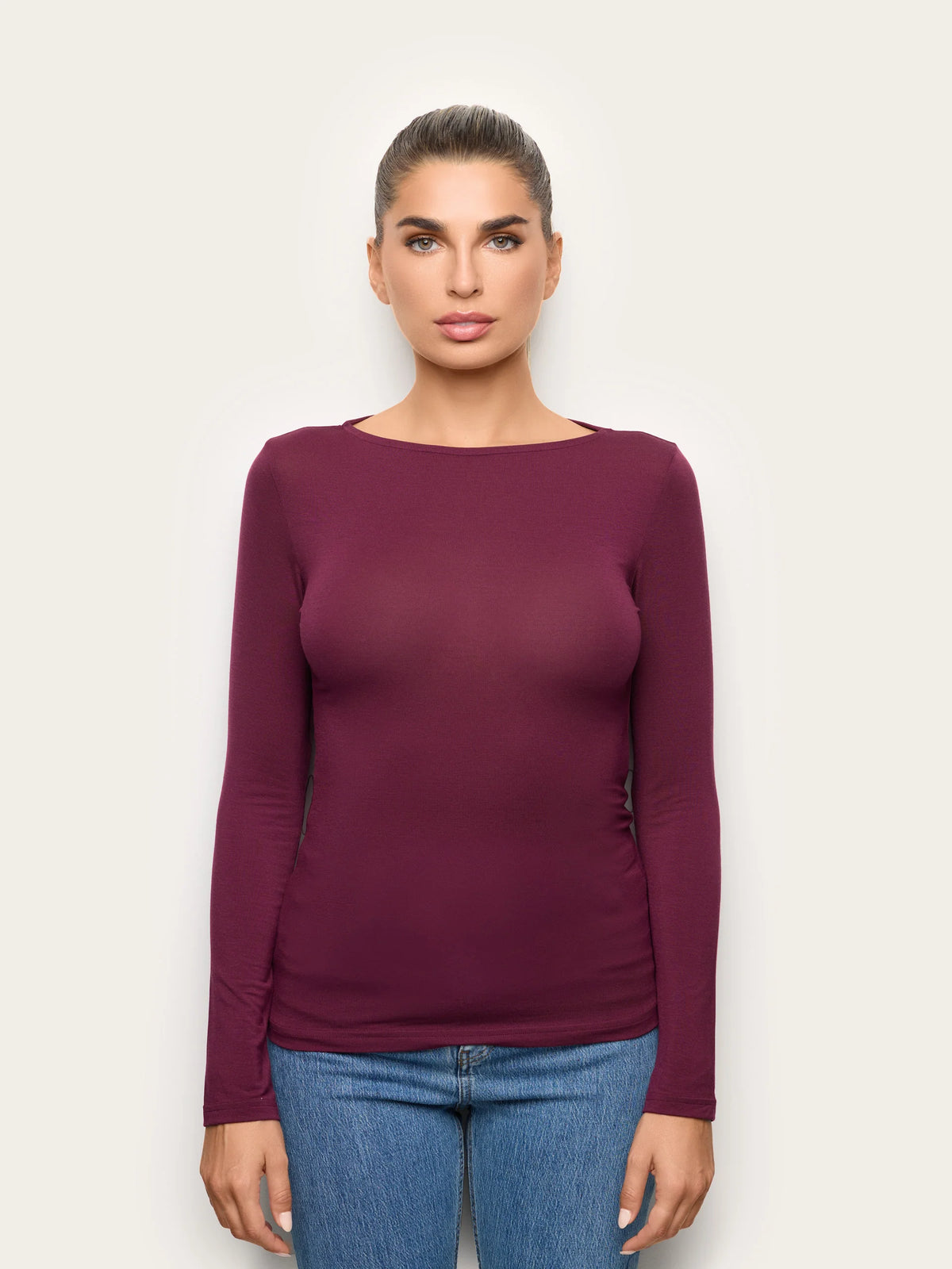 Yamamay Croatia Long-sleeve boat neck T-shirt | AMAD193002837_02_e9339070-74ee-454d-b4e7-a717cbc8dc07.jpg