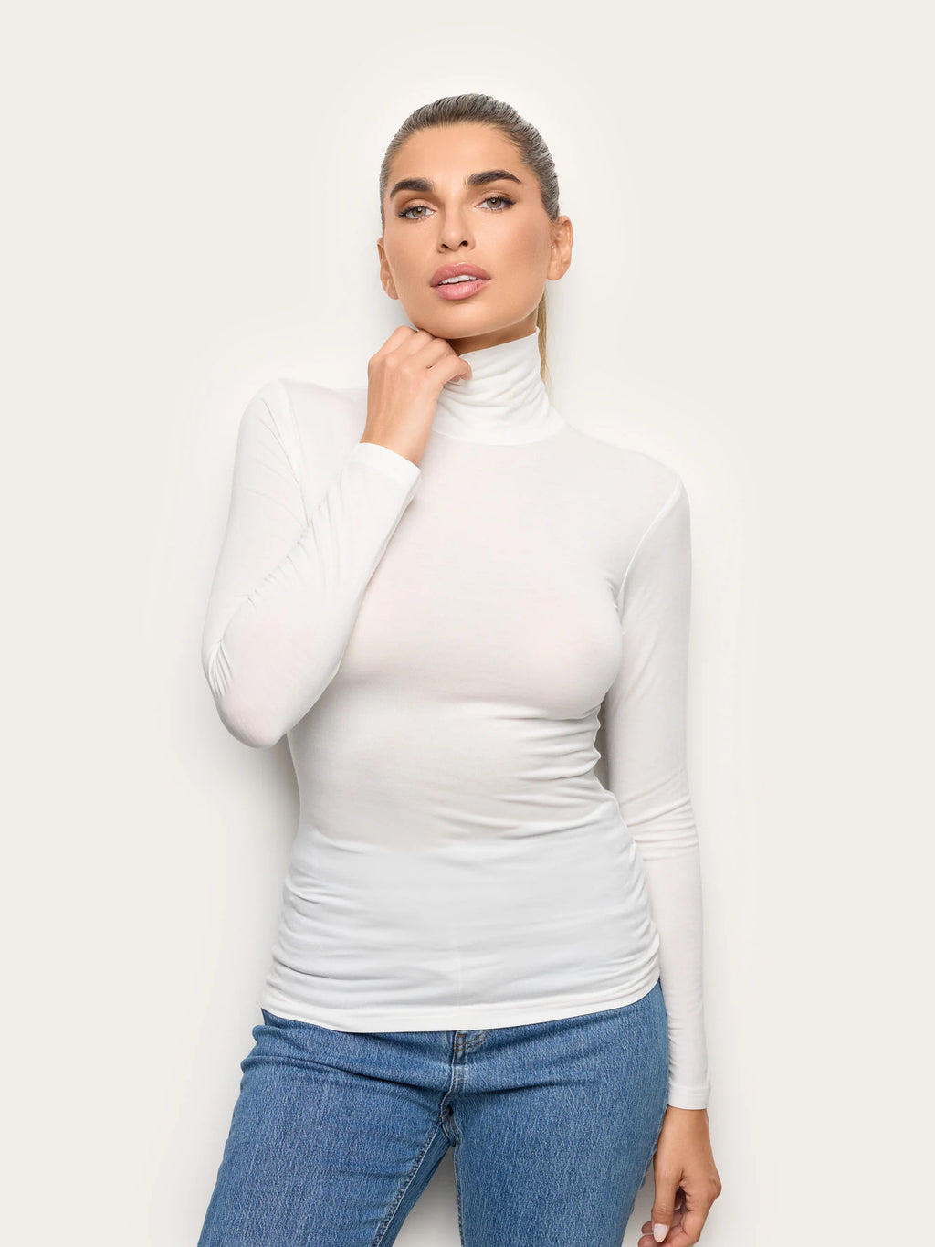 Yamamay Croatia T-shirt | AMAD193003096_01_1cb1f901-01d2-4452-a40a-4fe2a57fa726.jpg
