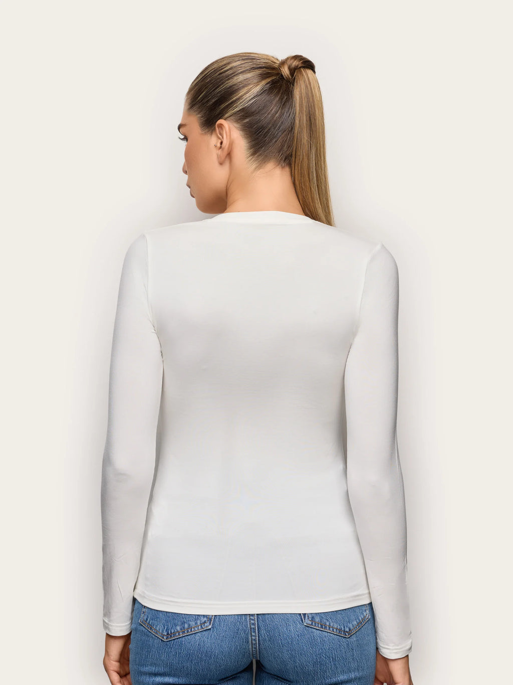 Yamamay Croatia Long-sleeve v neck T-shirt | AMAD193006096_05.jpg