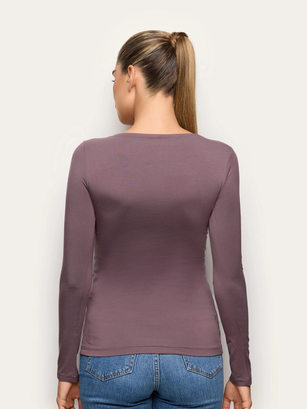Yamamay Croatia Long-sleeve boat neck T-shirt | AMAD193007063_05.jpg