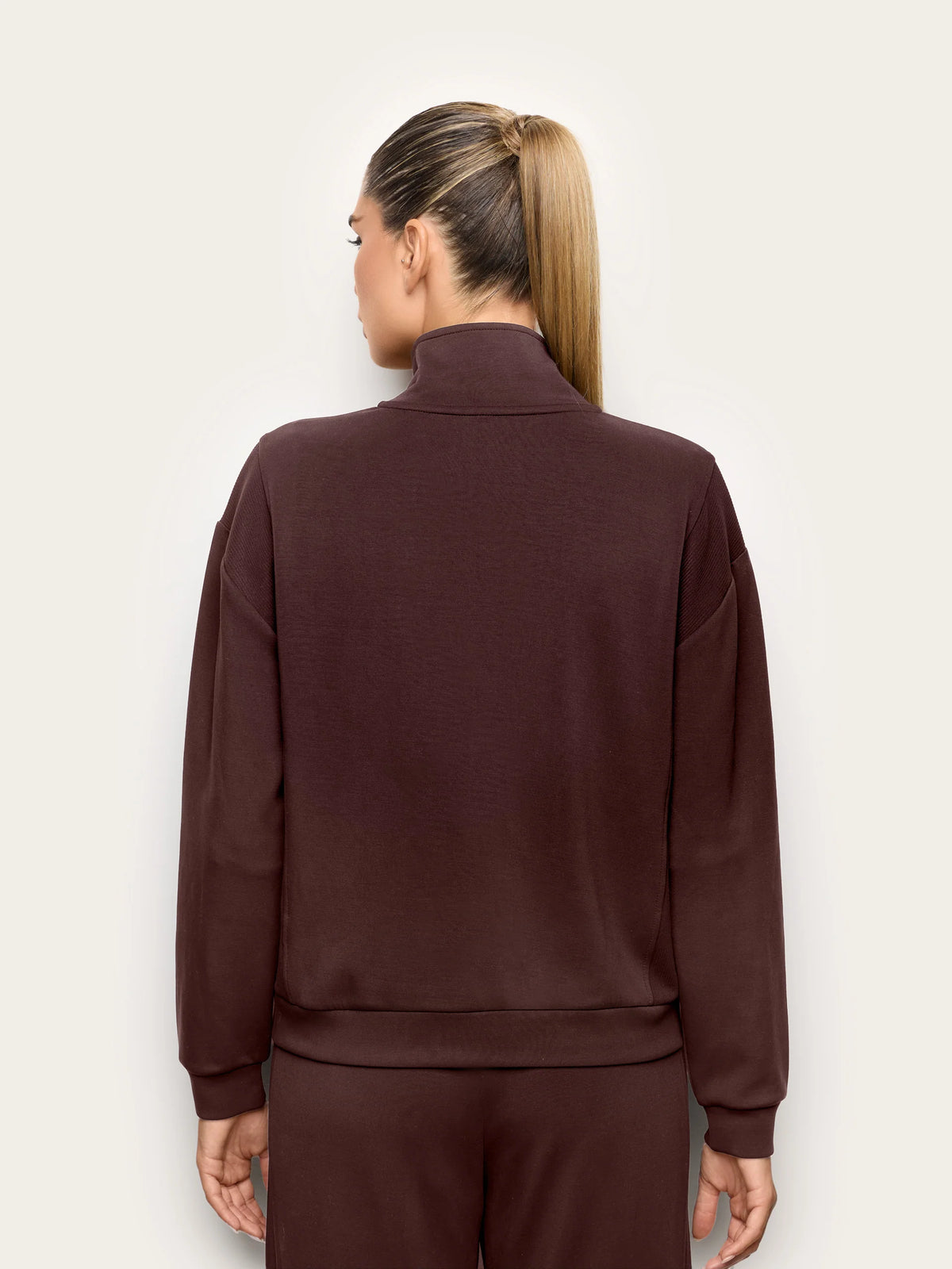 Yamamay Croatia Sweatshirt | AMAD193018770_05_f4077d90-7089-463f-a417-054fd7497f4e.jpg