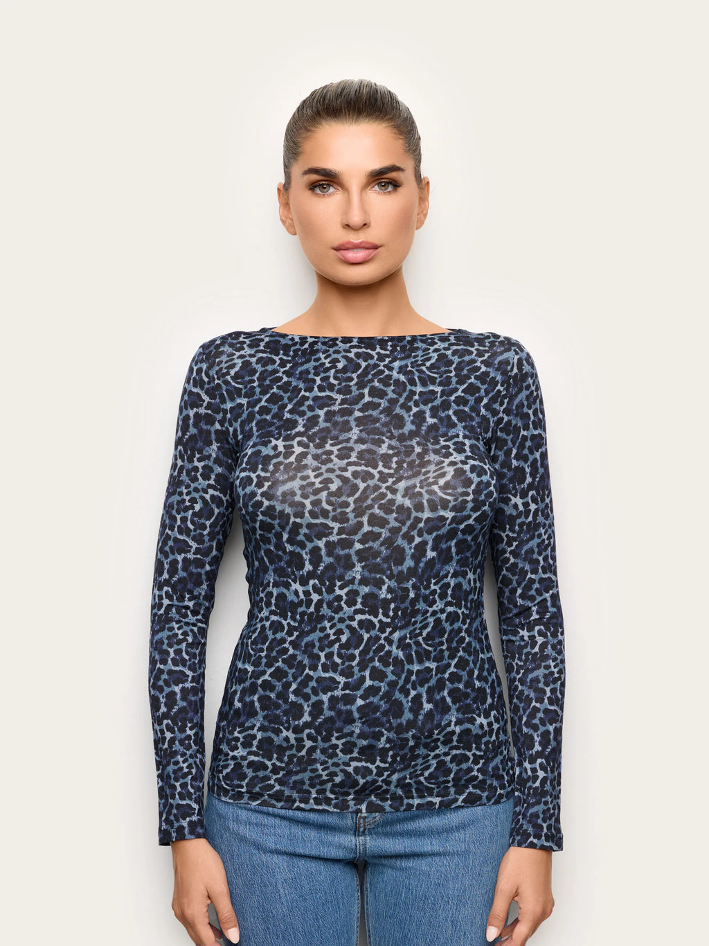 Yamamay Croatia Long-sleeve boat neck T-shirt | AMAD193020933_02_9ce577a9-ea2c-4878-a8c9-cde962b35fd8.jpg