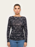 Yamamay Croatia Long-sleeve boat neck T-shirt | AMAD193020967_02_fb7ebc9e-cfd5-45bd-9f57-b1129e62e490.jpg