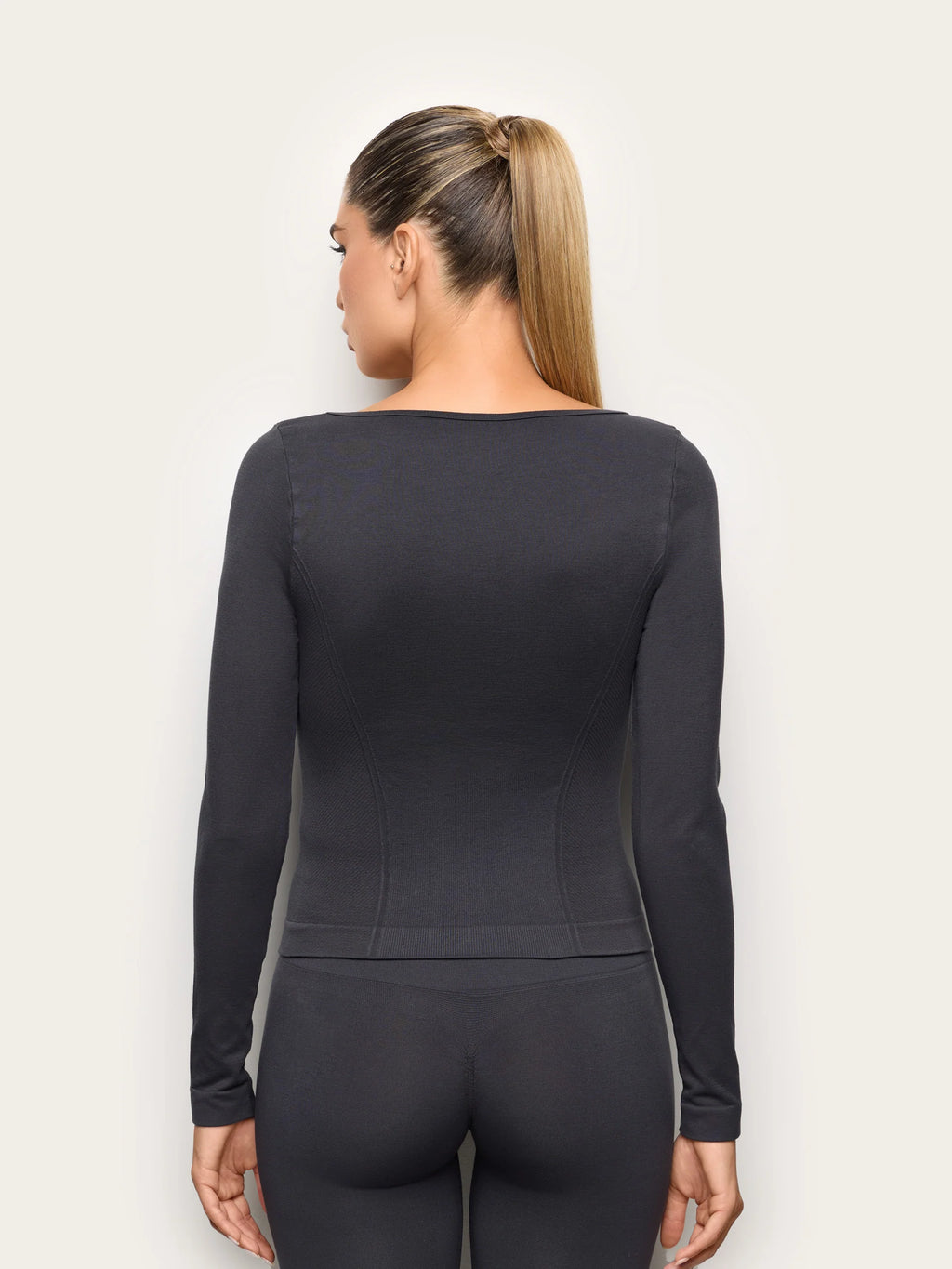 Yamamay Croatia Long-sleeve T-shirt | AMAD193025136_05_24945197-66fd-4579-86b6-dcd89627323c.jpg