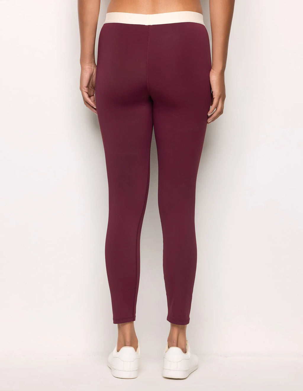 Yamamay Croatia Leggings | APMD183011_837_04.jpg