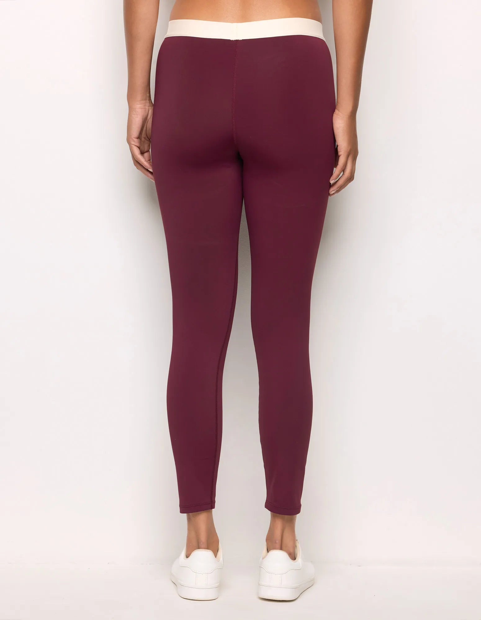 Yamamay Croatia Leggings | APMD183011_837_04.jpg