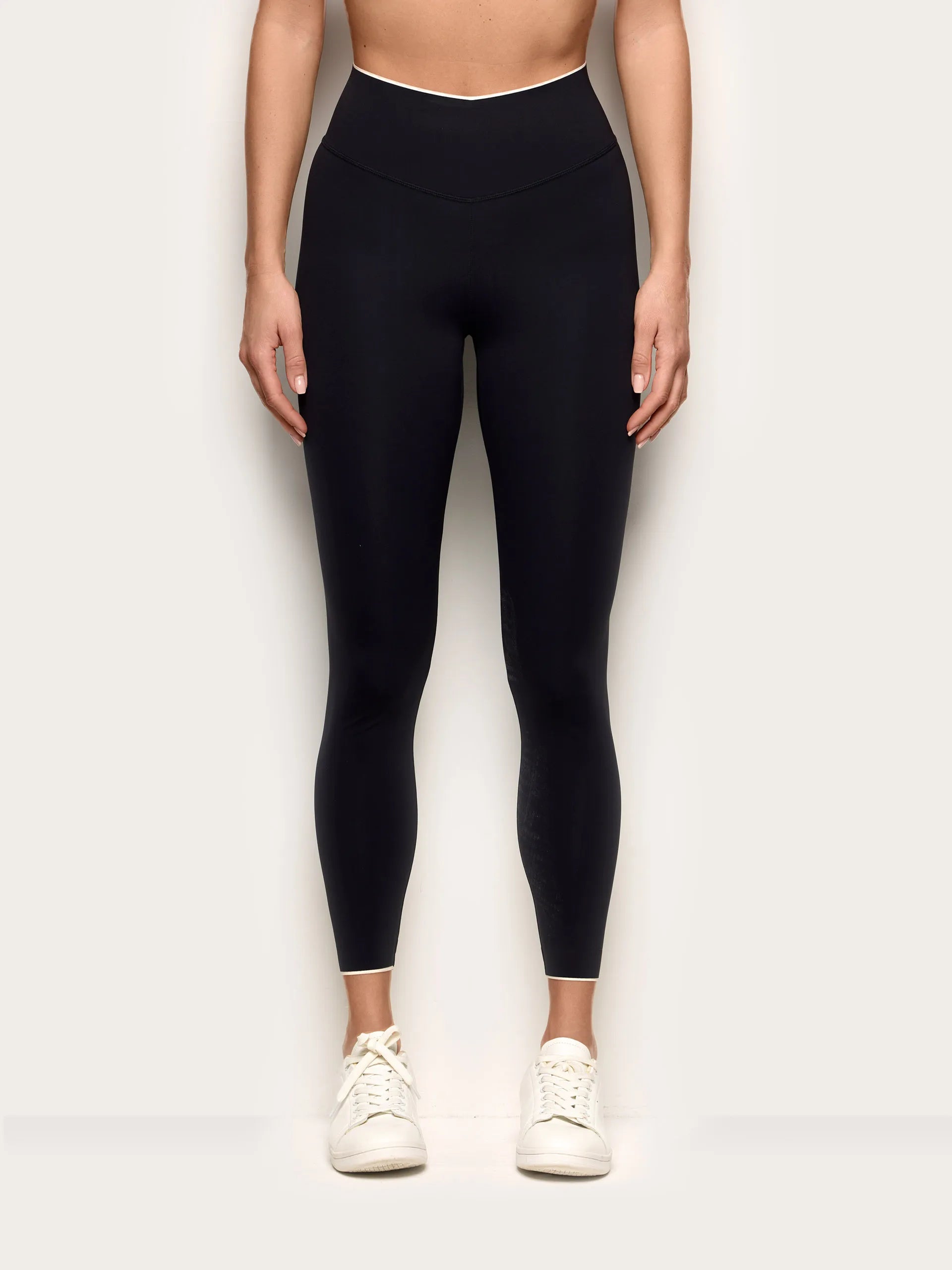 Yamamay Croatia Leggings | APMD191002_072_02.jpg