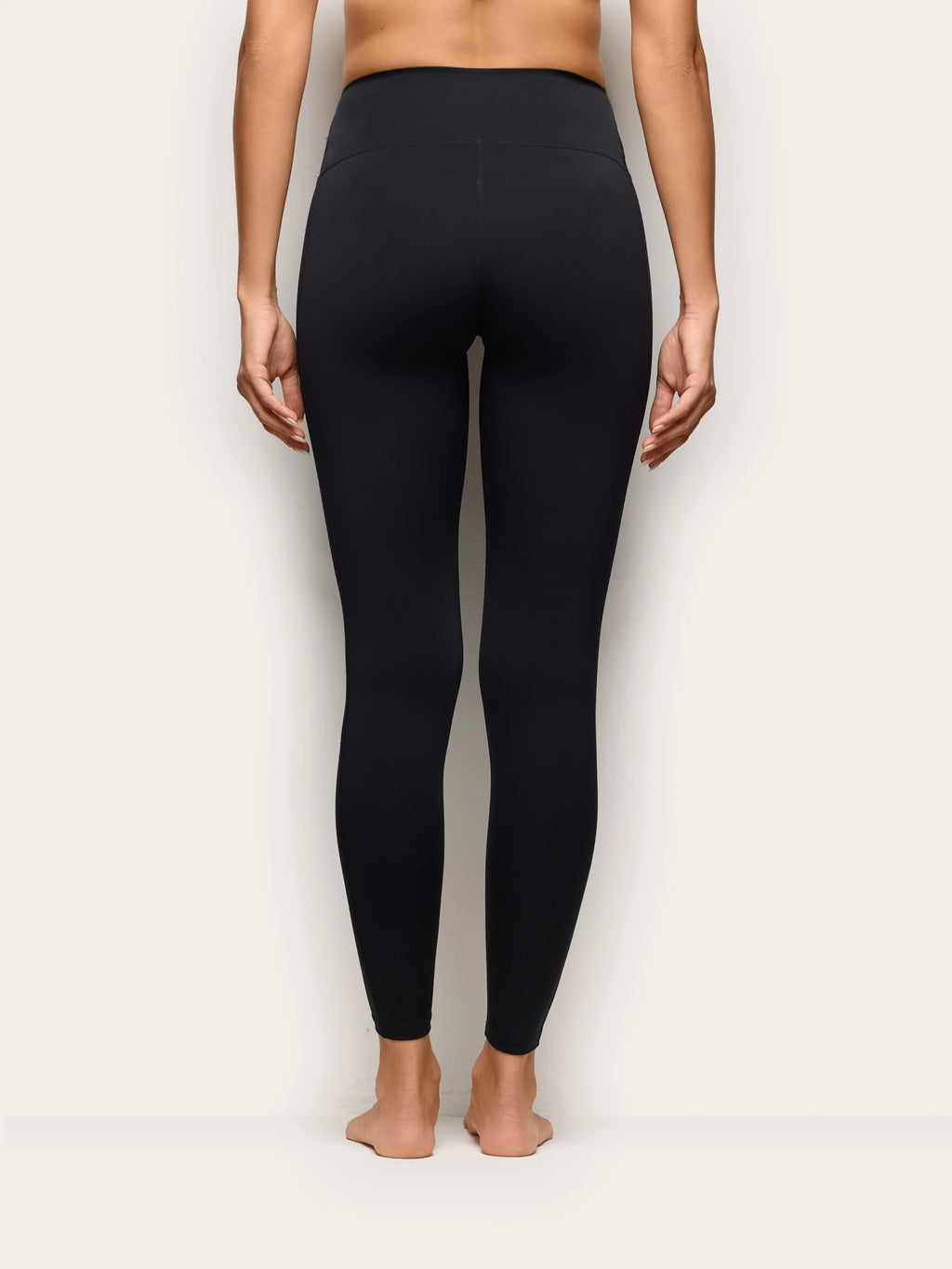 Yamamay Croatia Leggings | APMD193004072_05_16a27b88-df52-4e5f-b151-bcb8e3d985a2.jpg