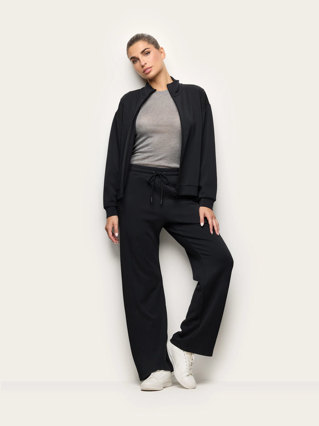 Yamamay Croatia Full-long trousers | APMD193005072_01_4b56f169-324f-4dae-80d2-990e5b9cf973.jpg