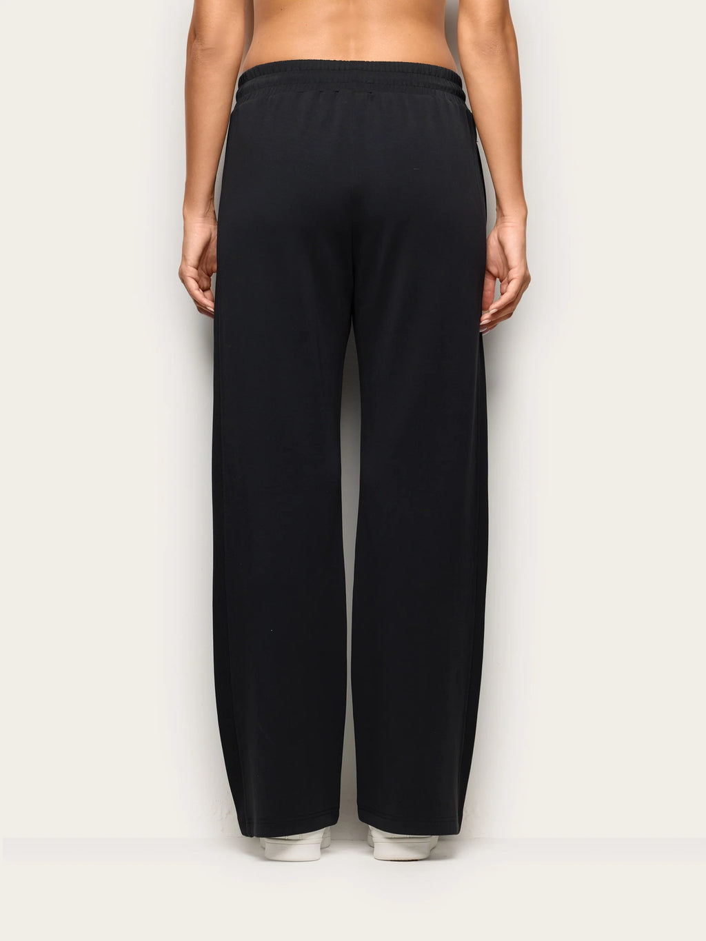 Yamamay Croatia Full-long trousers | APMD193005072_05_470e7510-9e36-4ab0-b833-6e1b62e002f2.jpg