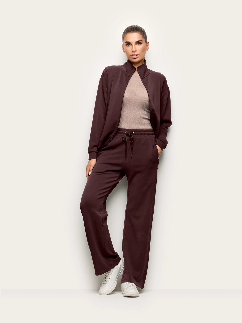 Yamamay Croatia Full-long trousers | APMD193005770_01_d98db659-0069-41e0-8d65-01fe23c8882d.jpg