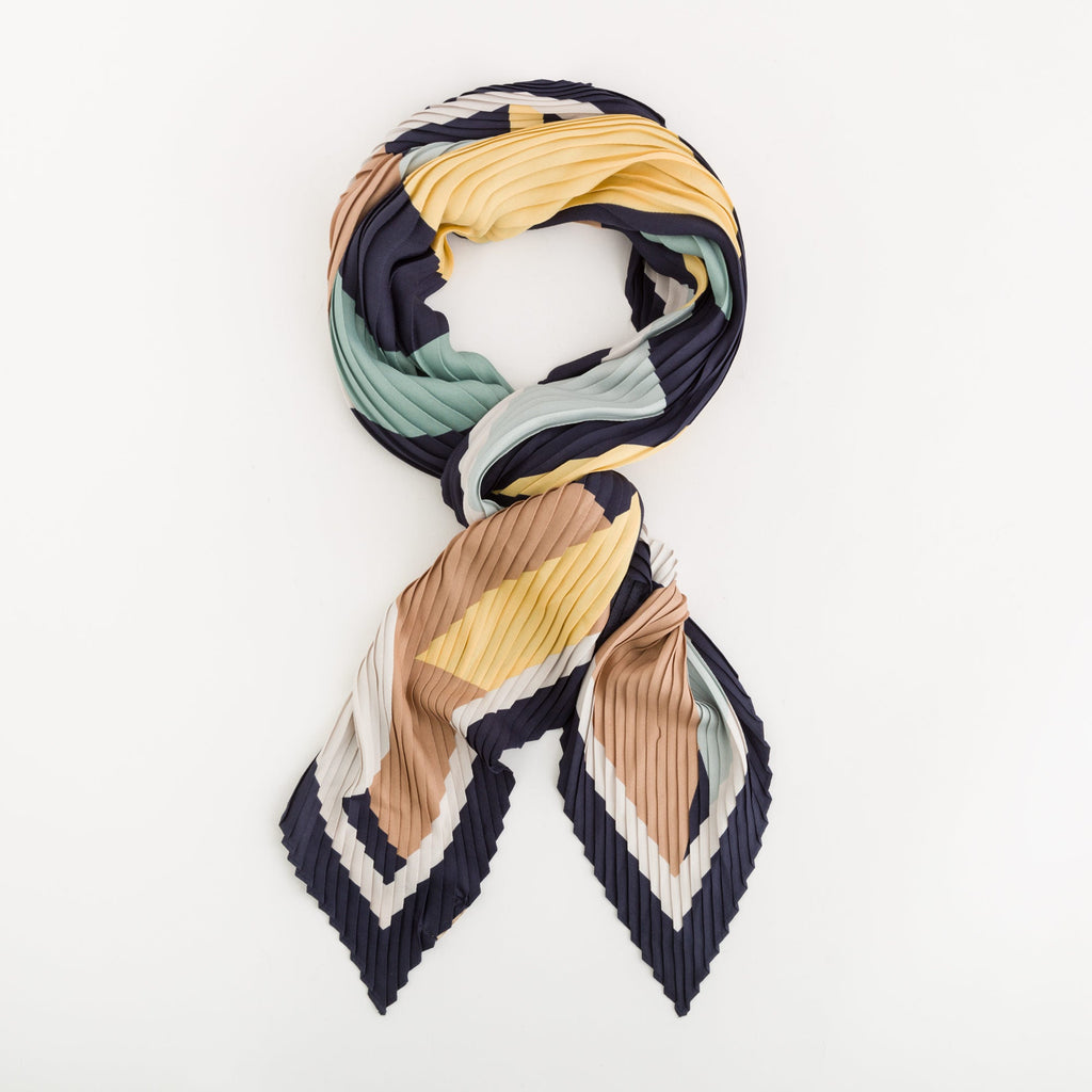 Carpisa Croatia – Scarf - Women's Scarf – ASD22002446 – Image 2 |k=ASD2200244640Y01_01_basechild