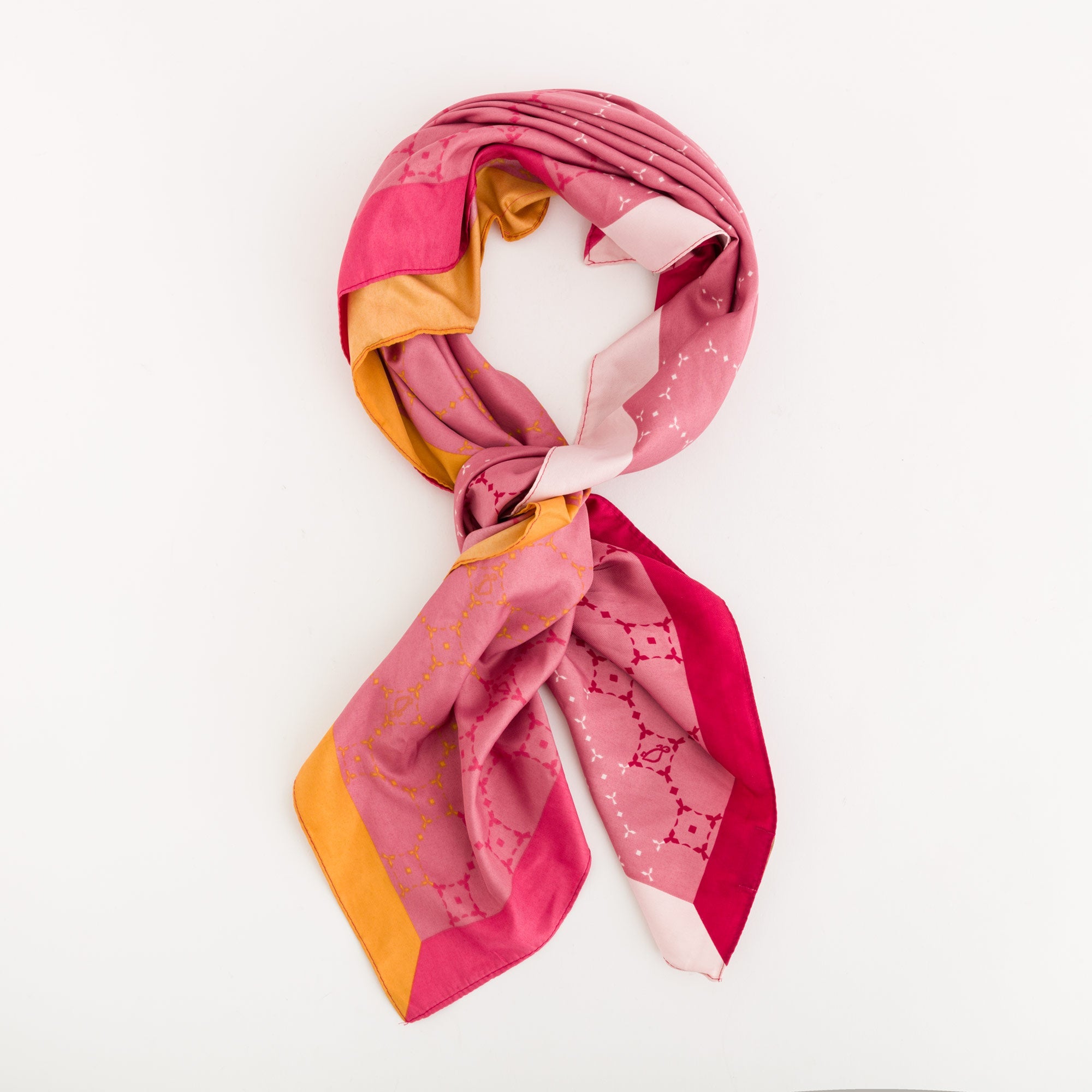 Carpisa Croatia – Scarf - Women's Scarf – ASD22003446 – Image 2 |k=ASD2200344695801_01_basechild