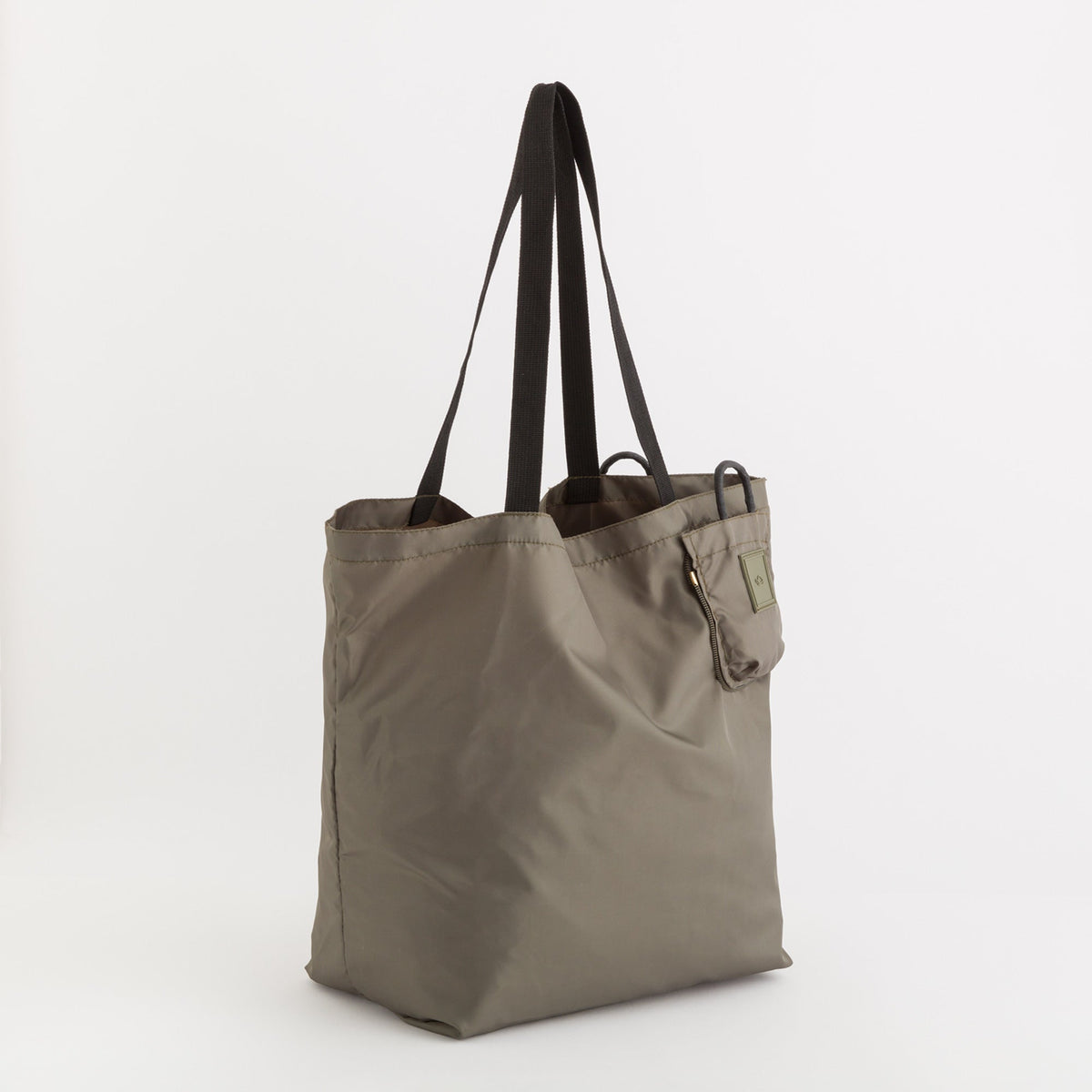 Carpisa Hrvatska â€“ Gaia foldable bag - Foldable shopping bag â€“ BSD47203546 â€“ Image 4