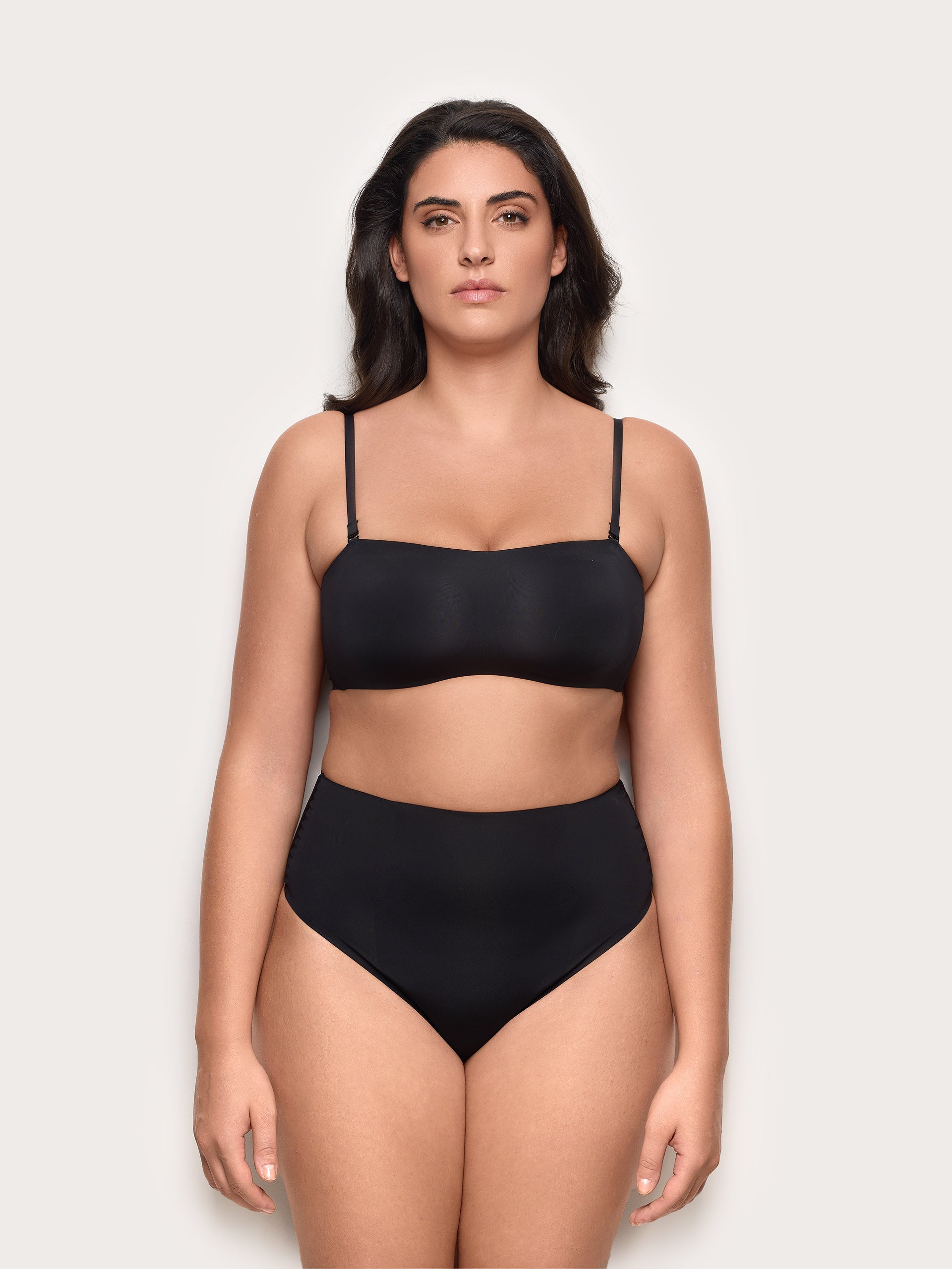 SUPERFEINE FORMBANDFORMUNG – Hochgeschnittener, formender String-Slip