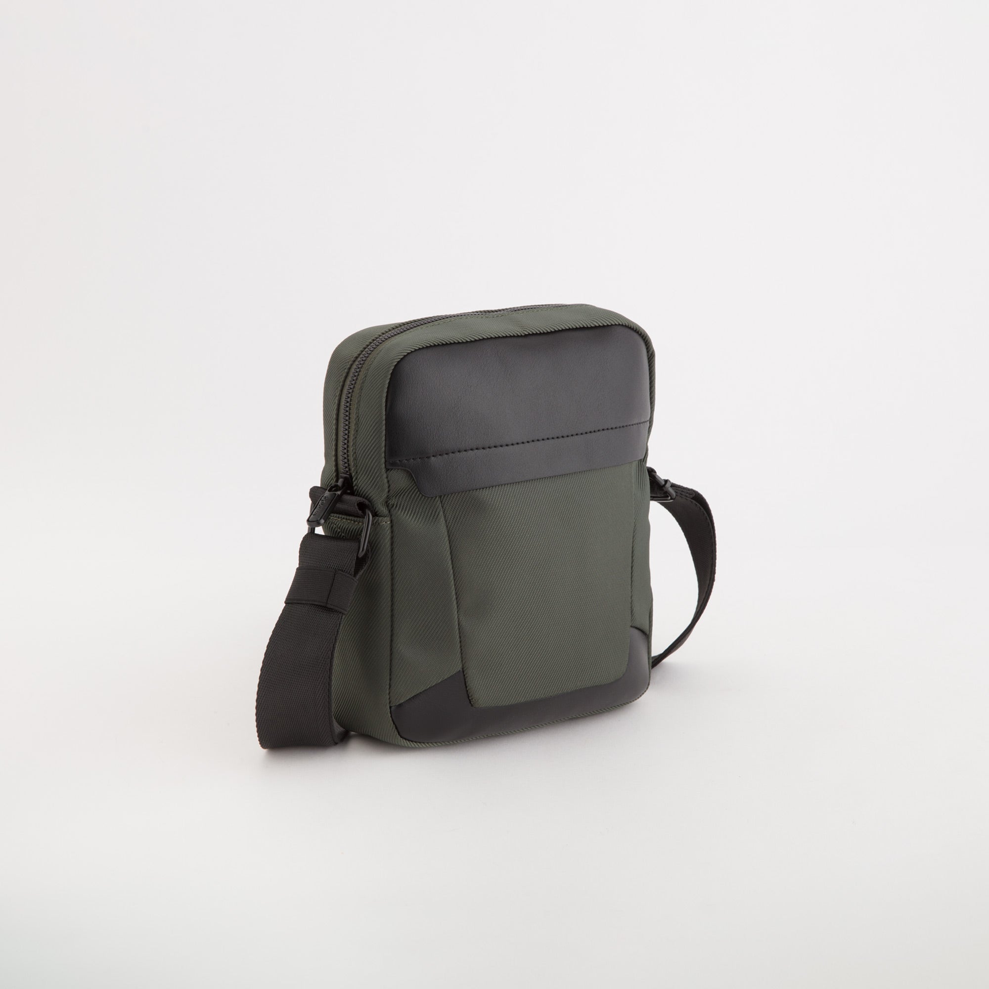Carpisa Hrvatska – Gregor go - Men's Shoulder Bag – BTD16901446 – Image 3