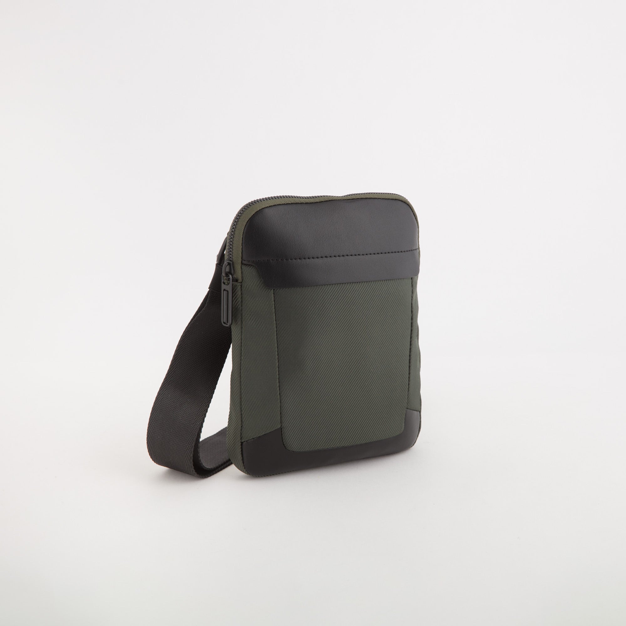 Carpisa Hrvatska – Gregor go - Men's Shoulder Bag – BTD16902446 – Image 4