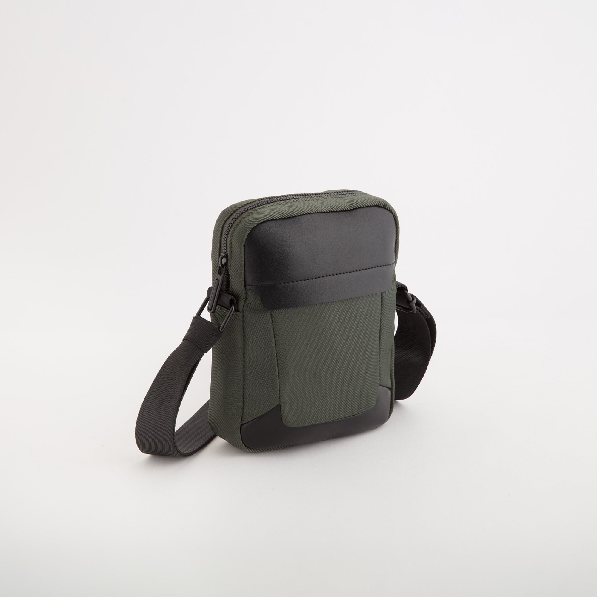 Carpisa Hrvatska – Gregor go - Men's Shoulder Bag – BTD16903446 – Image 3