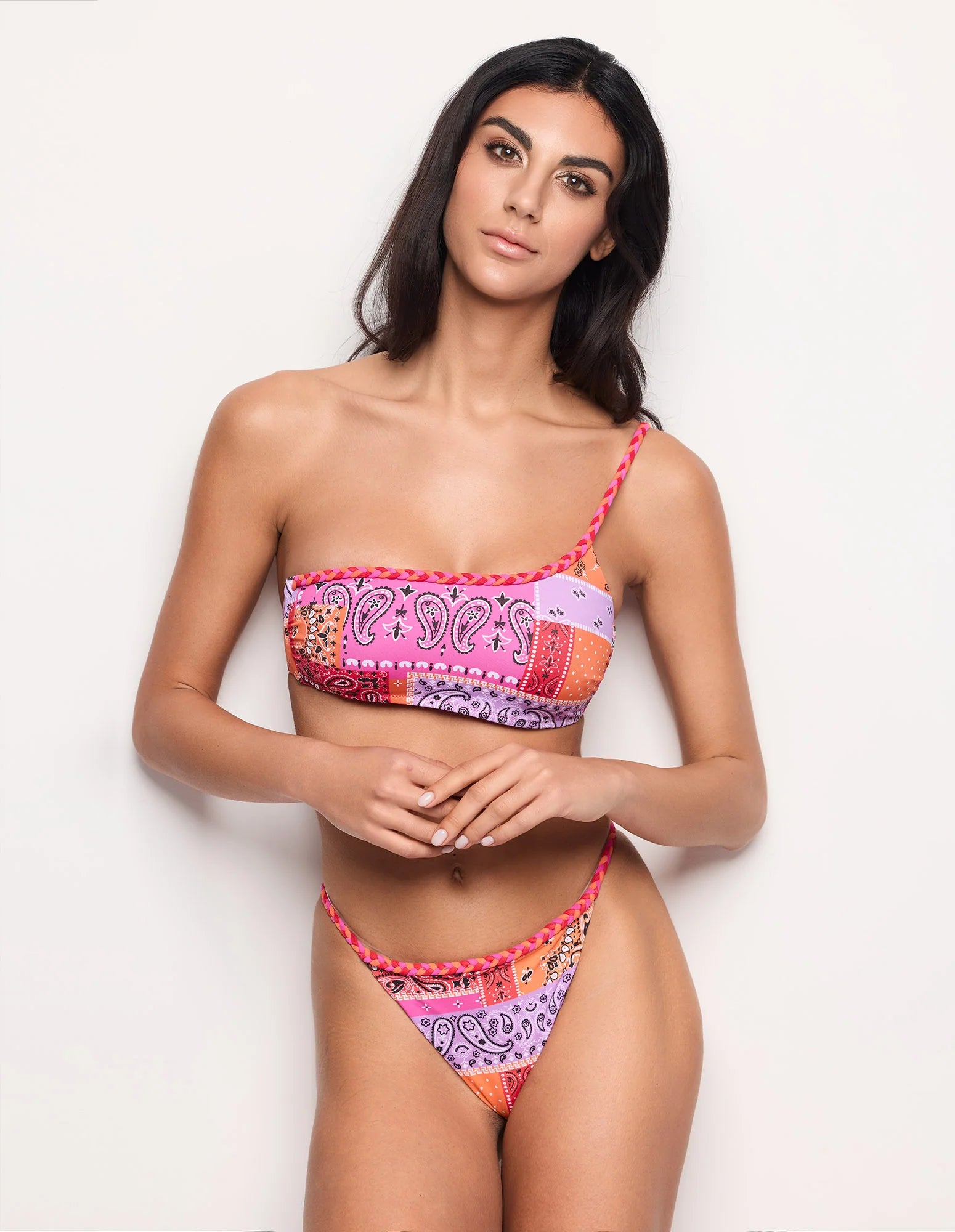 Yamamay Croatia Padded bralette bikini bra | CBRD182016128_01_f6f13cf8-0171-4c30-be51-e0ce6f32db17.jpg