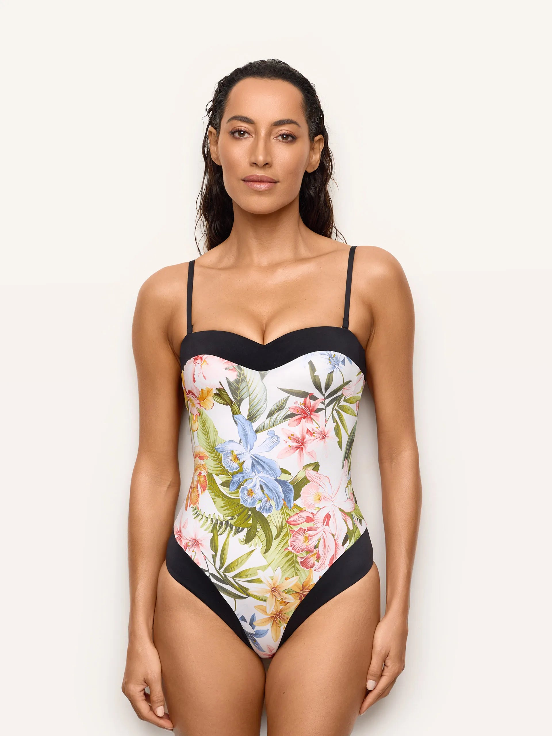 Yamamay Croatia Padded one-piece swimsuit | CCID192010_128_02.jpg