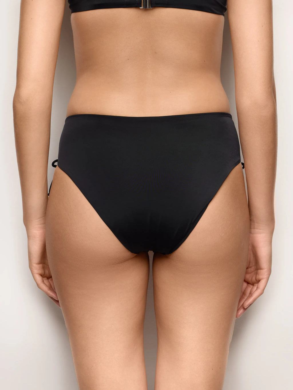 Yamamay Croatia High-side bottom | CSLD192003_072_05.jpg