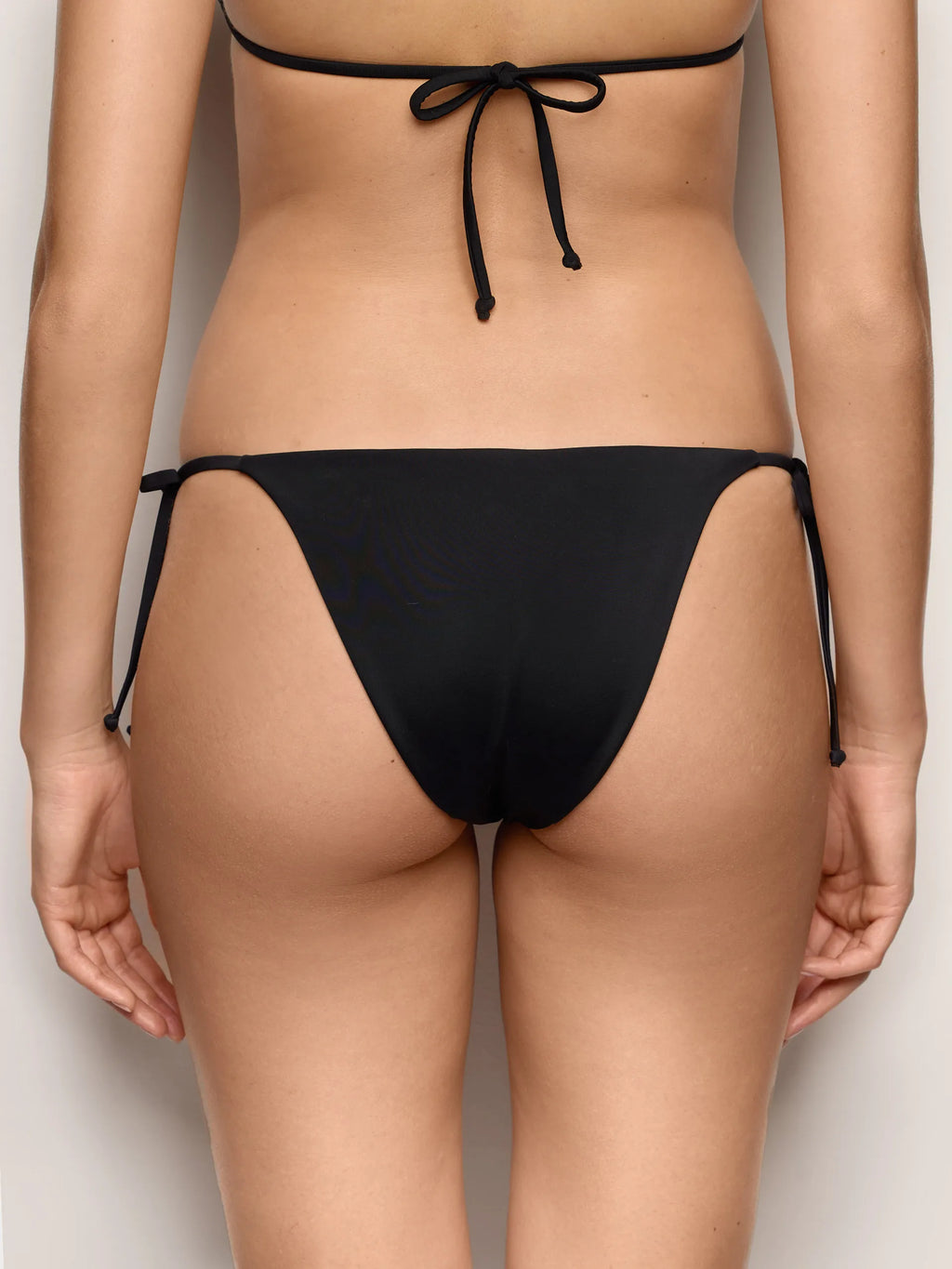 Yamamay Croatia Bottom with strings | CSLD192005_072_05.jpg