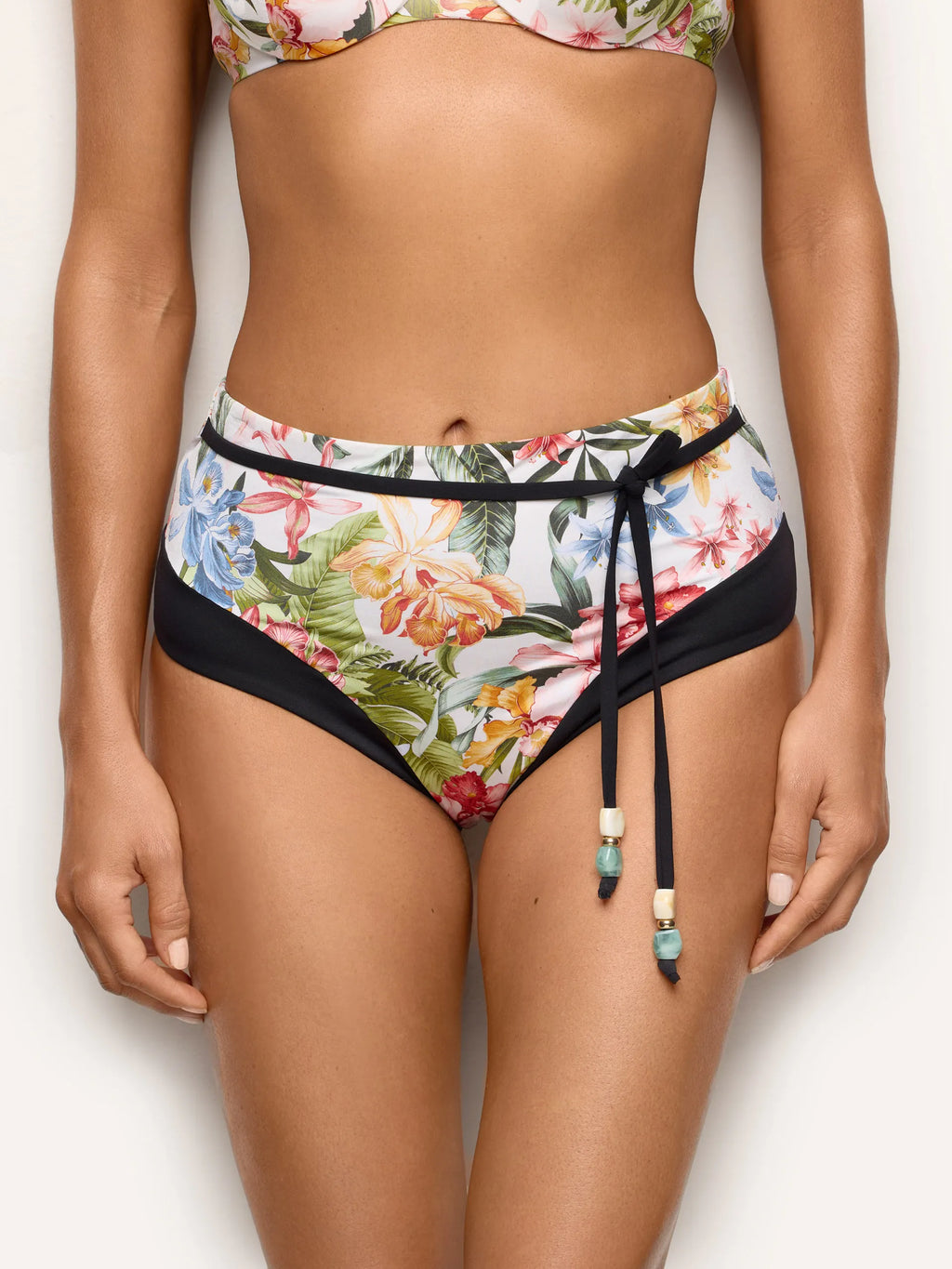 Yamamay Croatia High-side bottom | CSLD192020_128_03.jpg