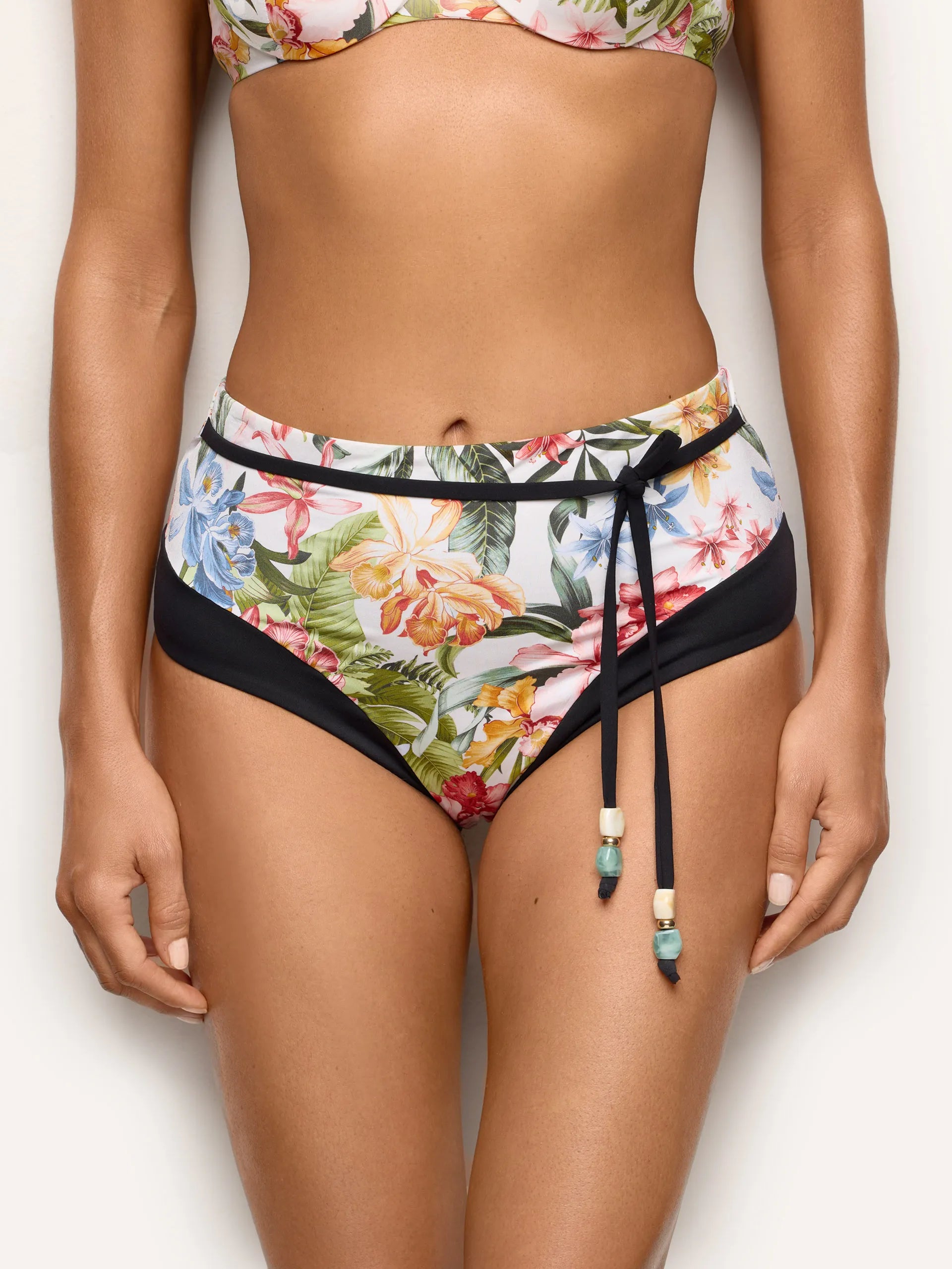 Yamamay Croatia High-side bottom | CSLD192020_128_03.jpg