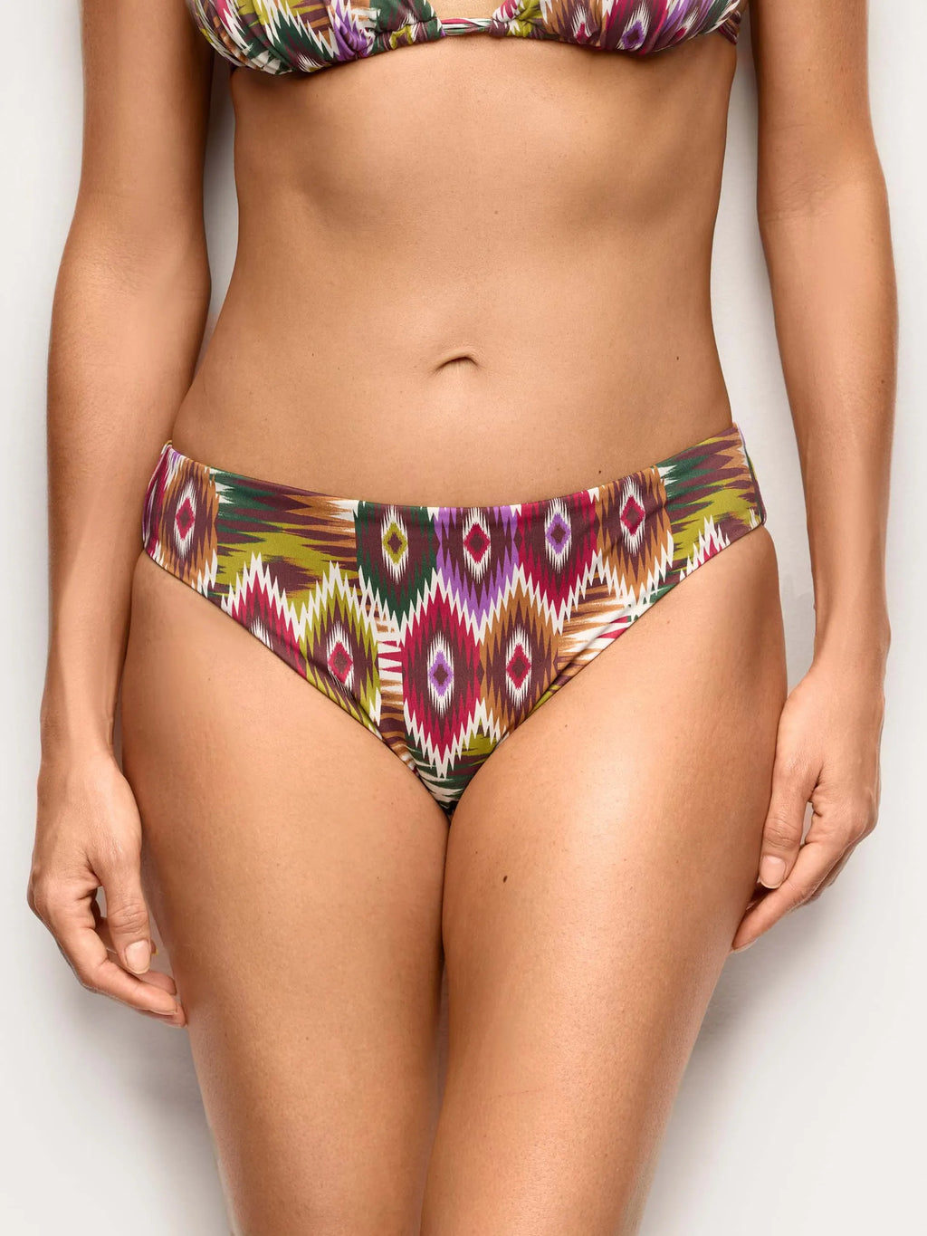 Yamamay Croatia Low-side bottom | CSLD192029_128_02.jpg