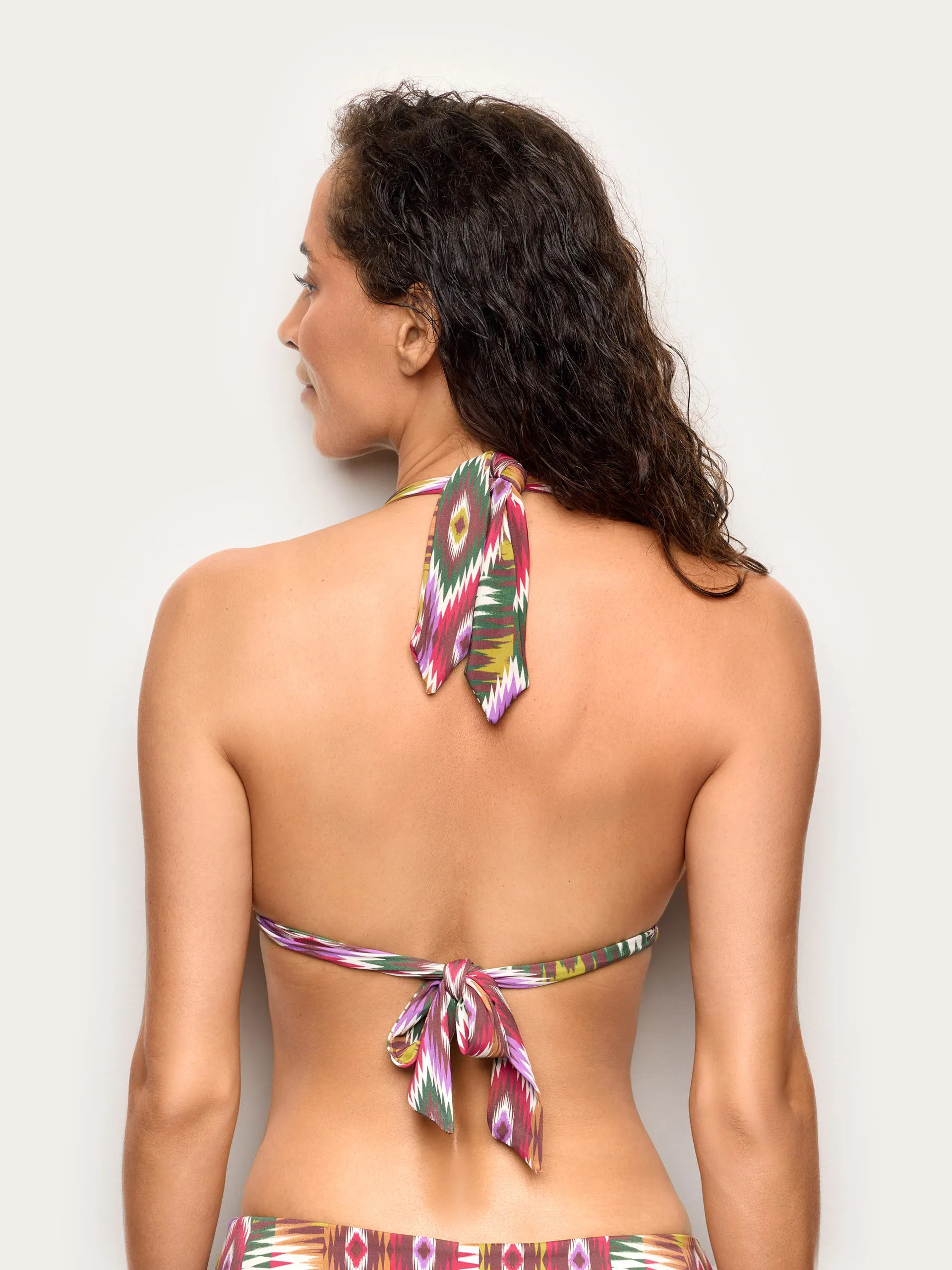 Yamamay Croatia Sliding halter bikini bra w/remov. cup inserts | CVED192008_128_04.jpg