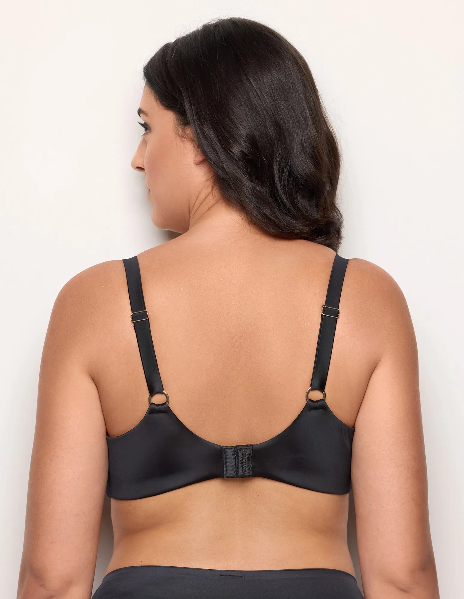 Yamamay Croatia Padded balcony bra in different cup sizes | IBAD183013_072_03.jpg