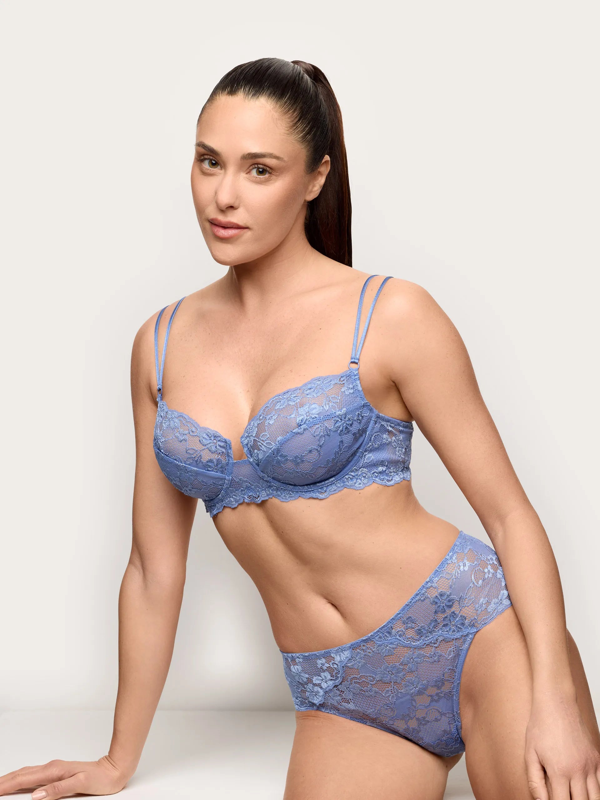 Yamamay Croatia Balcony bra in different cup sizes | IBAD191003_038_01.jpg
