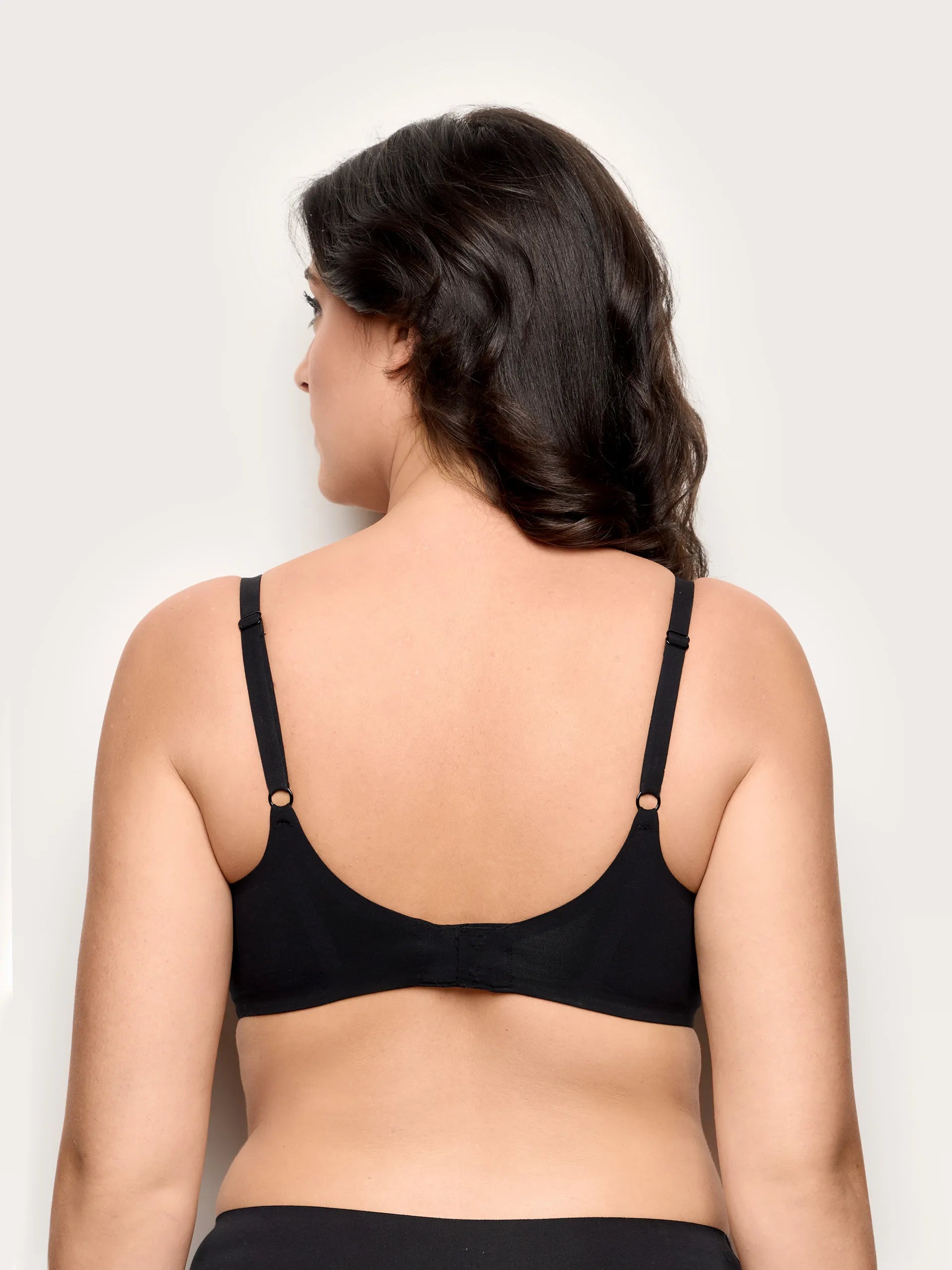 Yamamay Croatia Balcony bra in different cup sizes | IBAD99X037_072_04.jpg