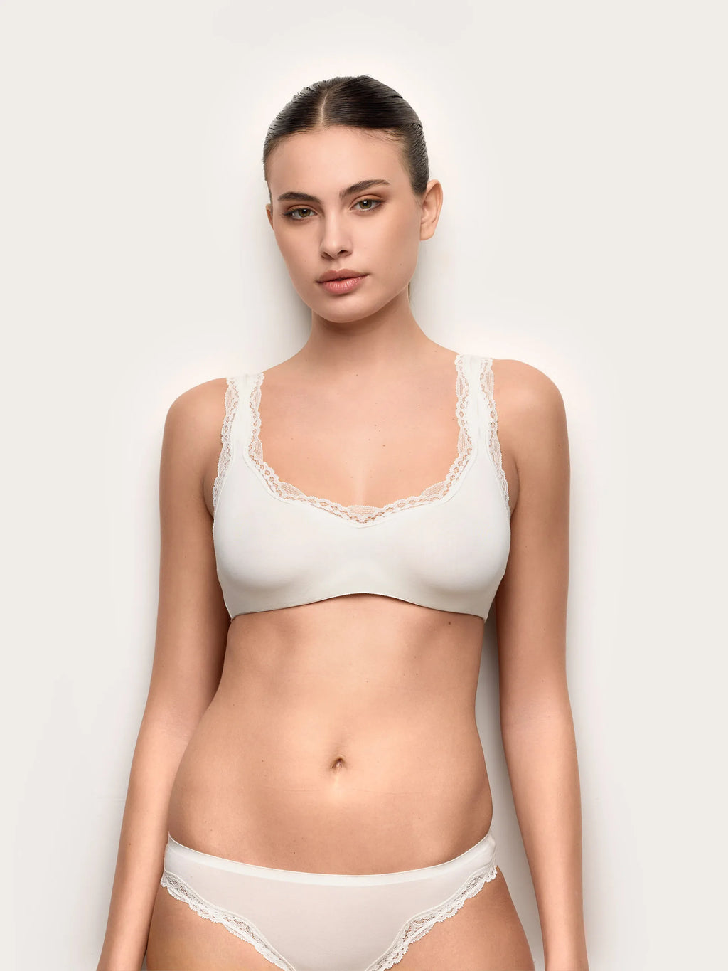 Yamamay Croatia Bralette | IBRD191010_096_01.jpg