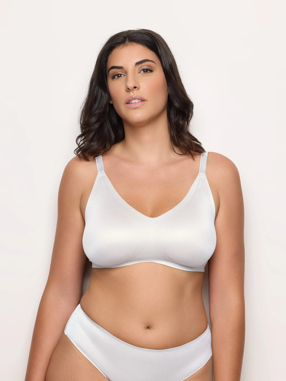 Yamamay Croatia Bralette bra w/removable cup inserts | IBRD99X006096_01_d3b9c92f-fcf5-4c37-8631-c2252e6ecdb7.jpg