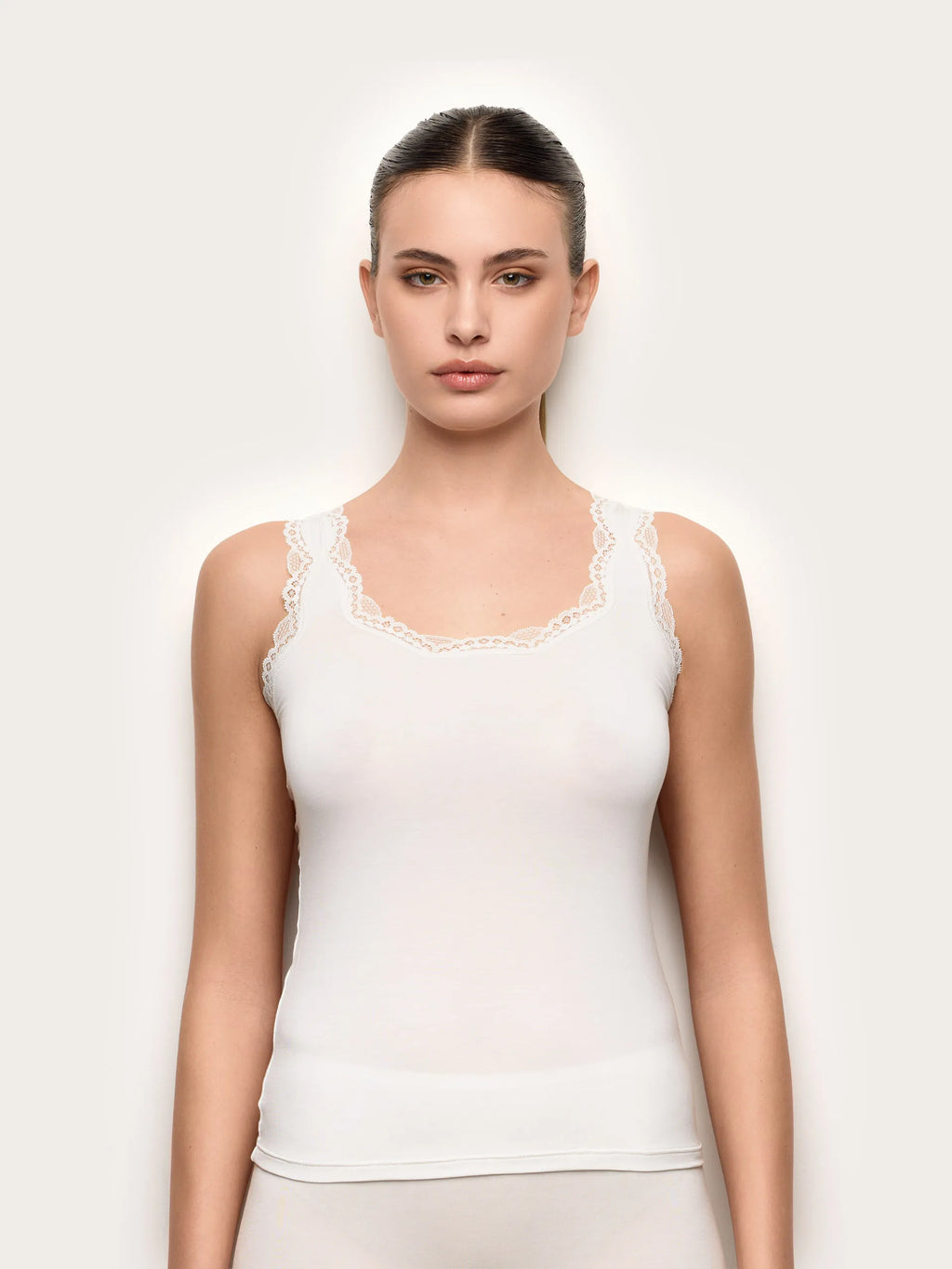 Yamamay Croatia Camisole | ICRD191004_096_02.jpg