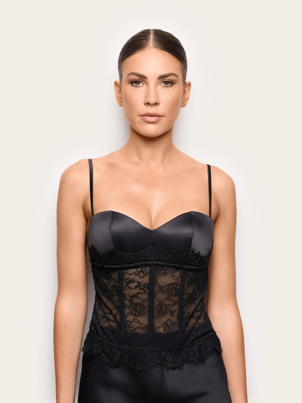 Yamamay Croatia Padded girdle | ICRD193007072_02.jpg