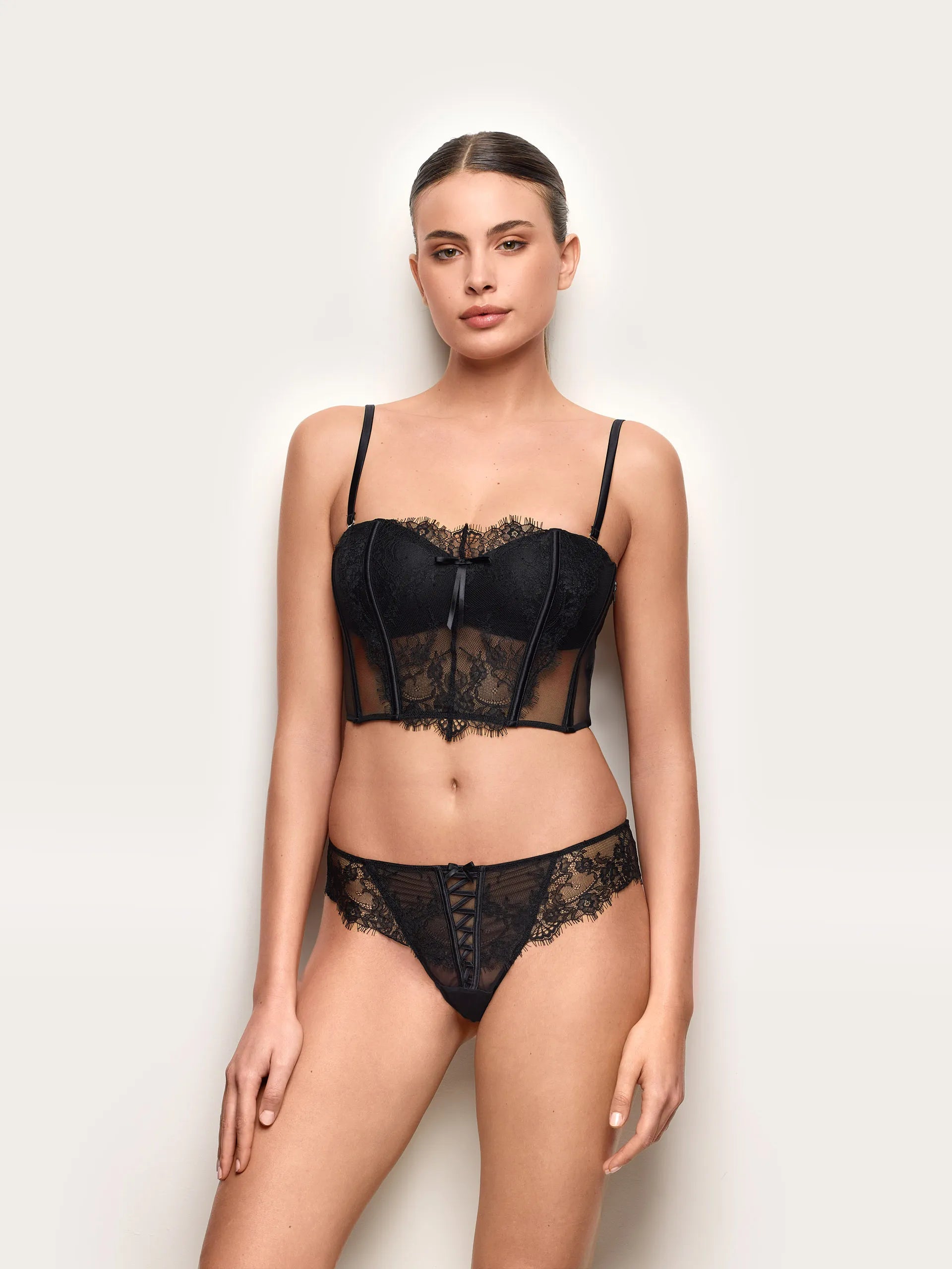 Yamamay Croatia G-string French knickers | ICUD191005_072_01.jpg